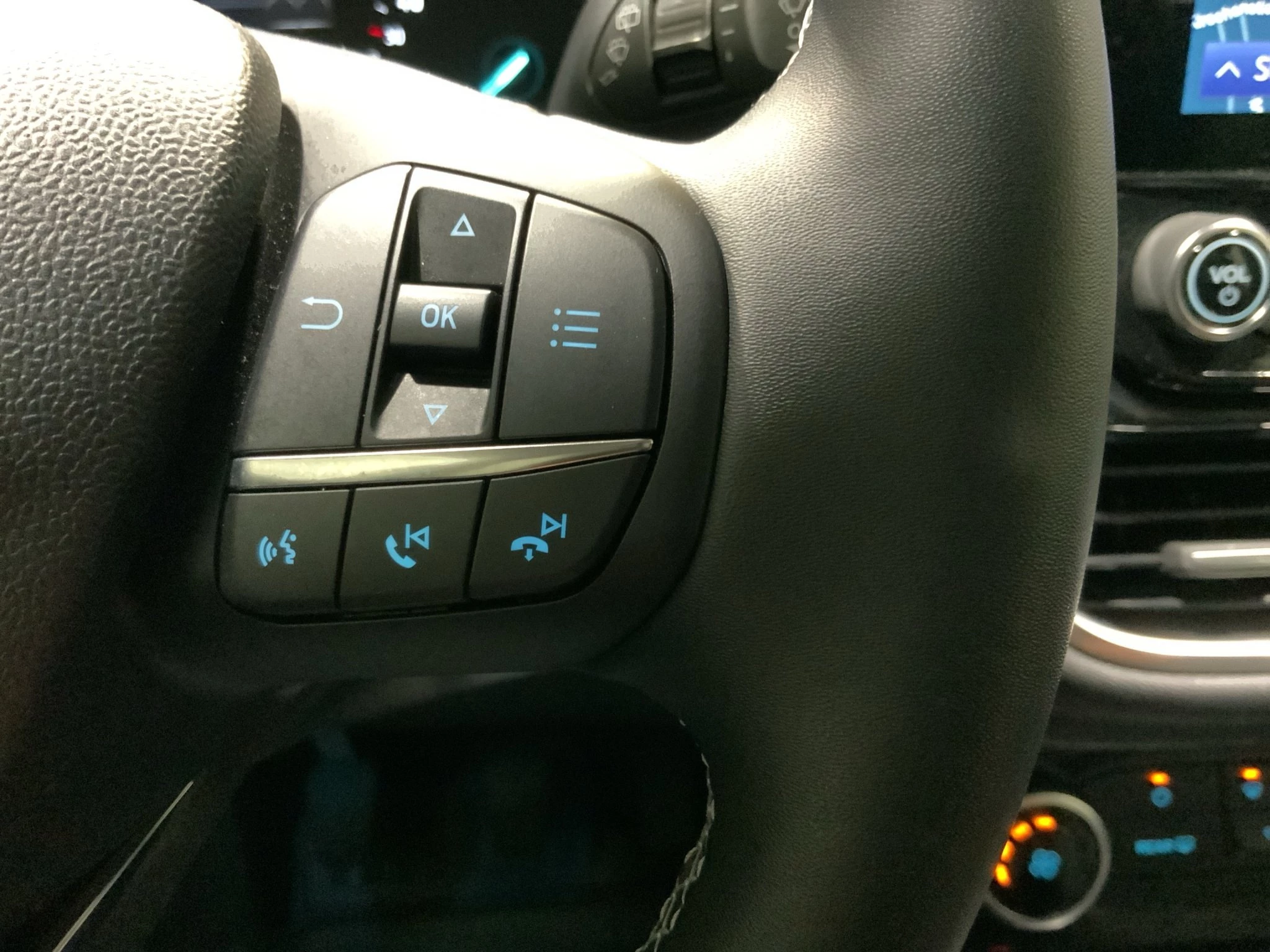 Ford Puma Titanium*NAVI*RFK*GRA*BT