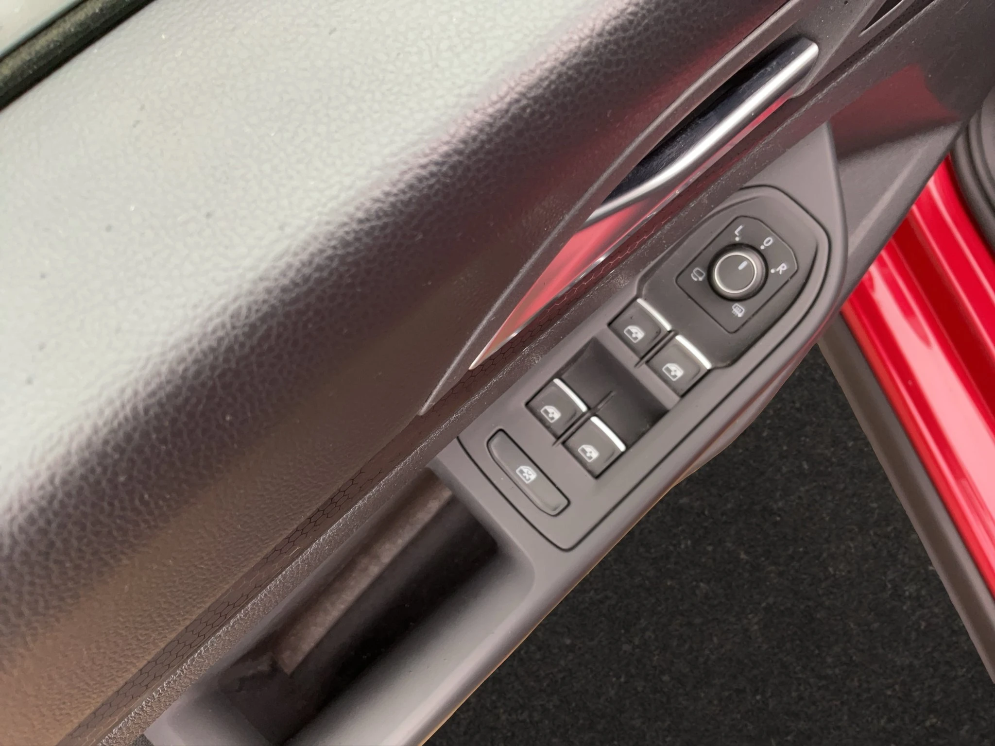Volkswagen-Golf-image-16