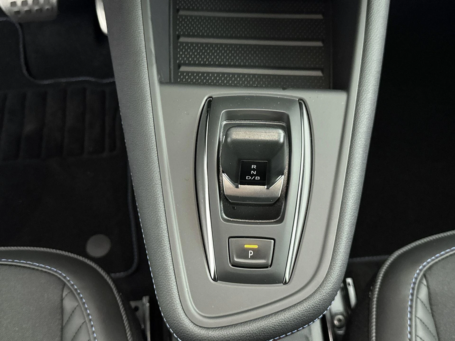 Renault-Captur-image-13