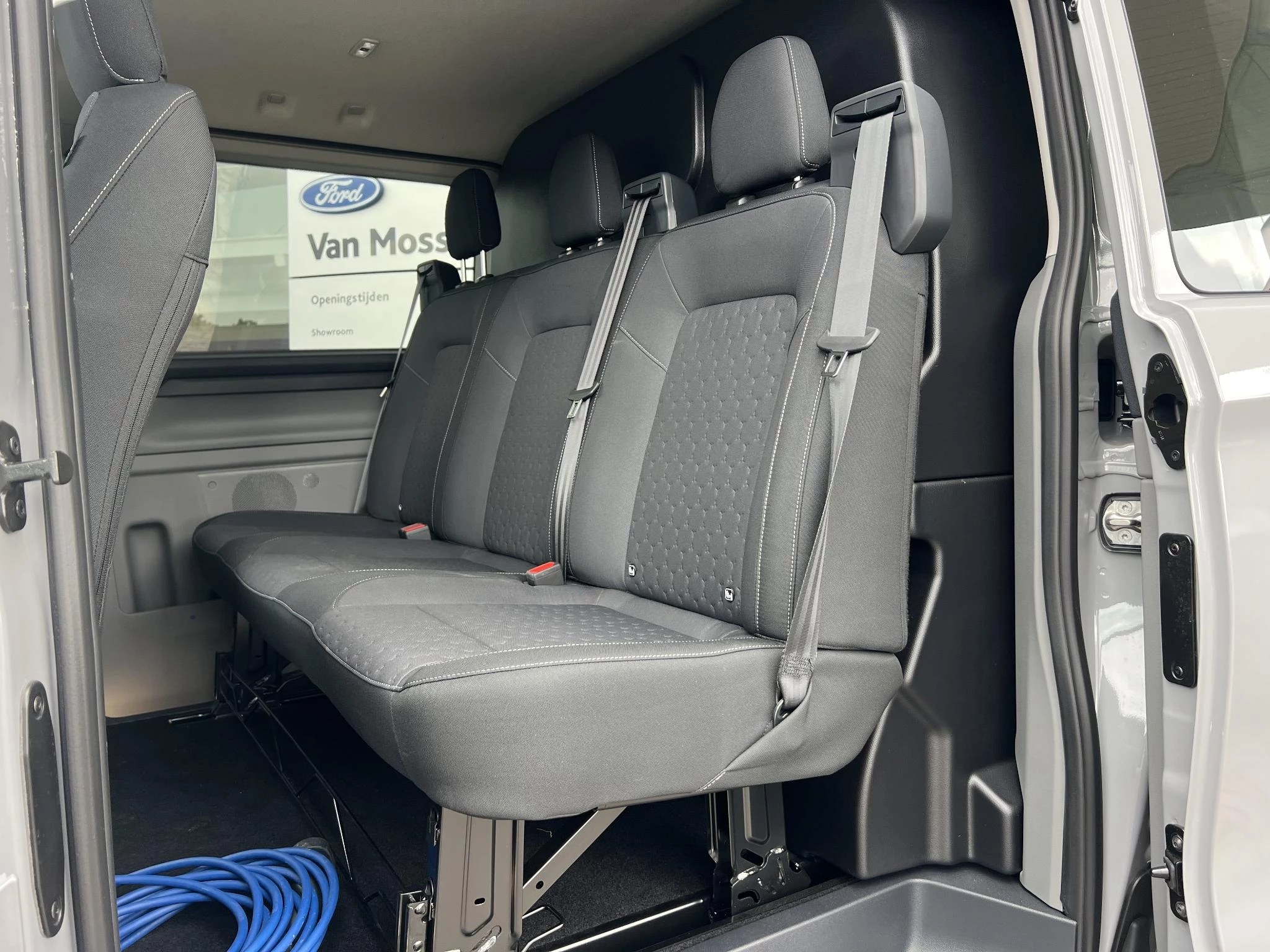 Ford-Transit Custom-image-13