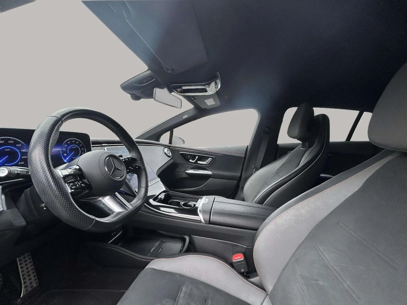 Mercedes-Benz-EQE-image-9