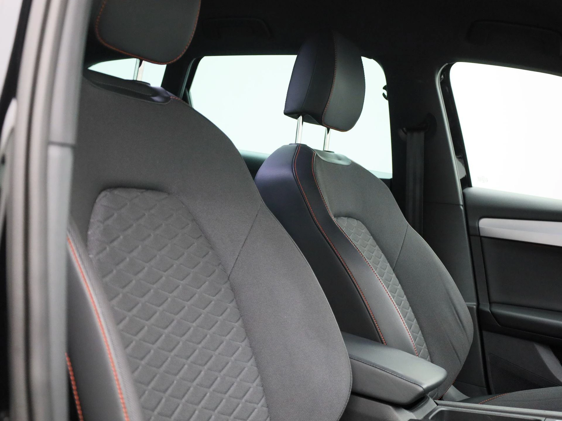 SEAT-Leon-image-35