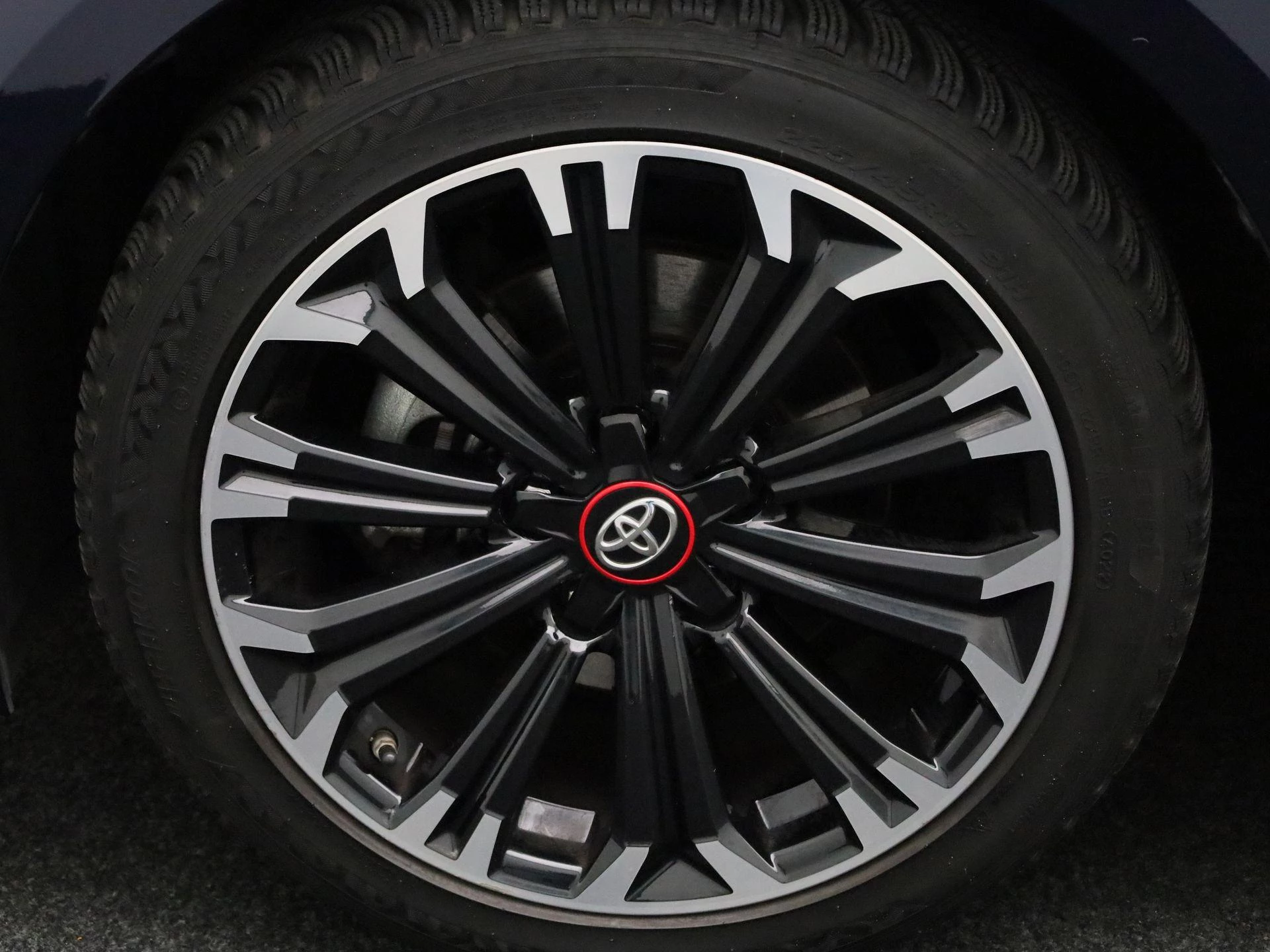 Toyota-Corolla Touring Sports-image-11