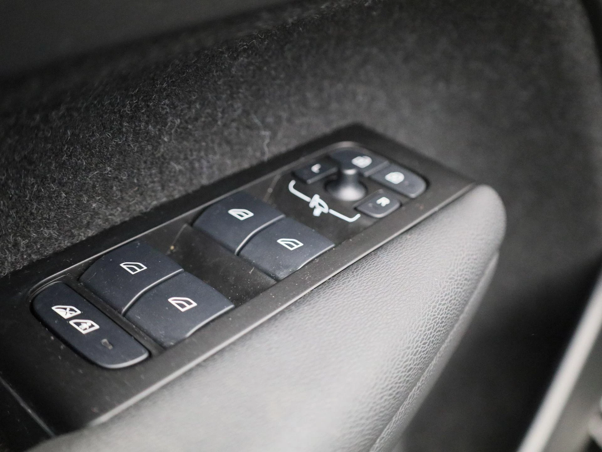 Volvo-XC40-image-29