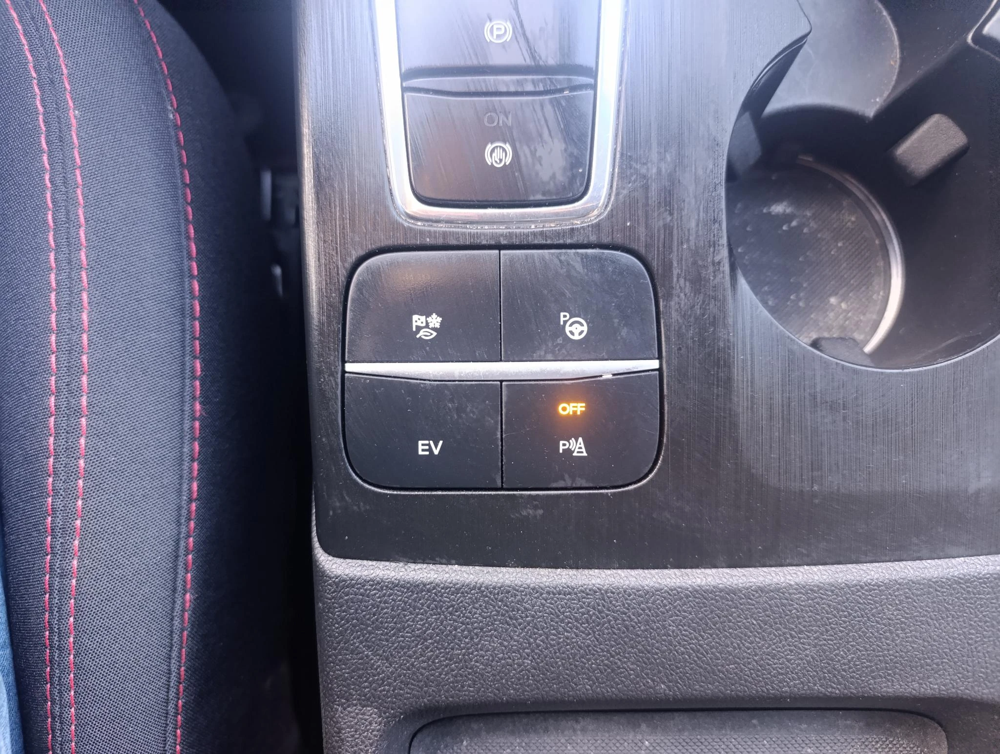 Ford-Kuga-image-25