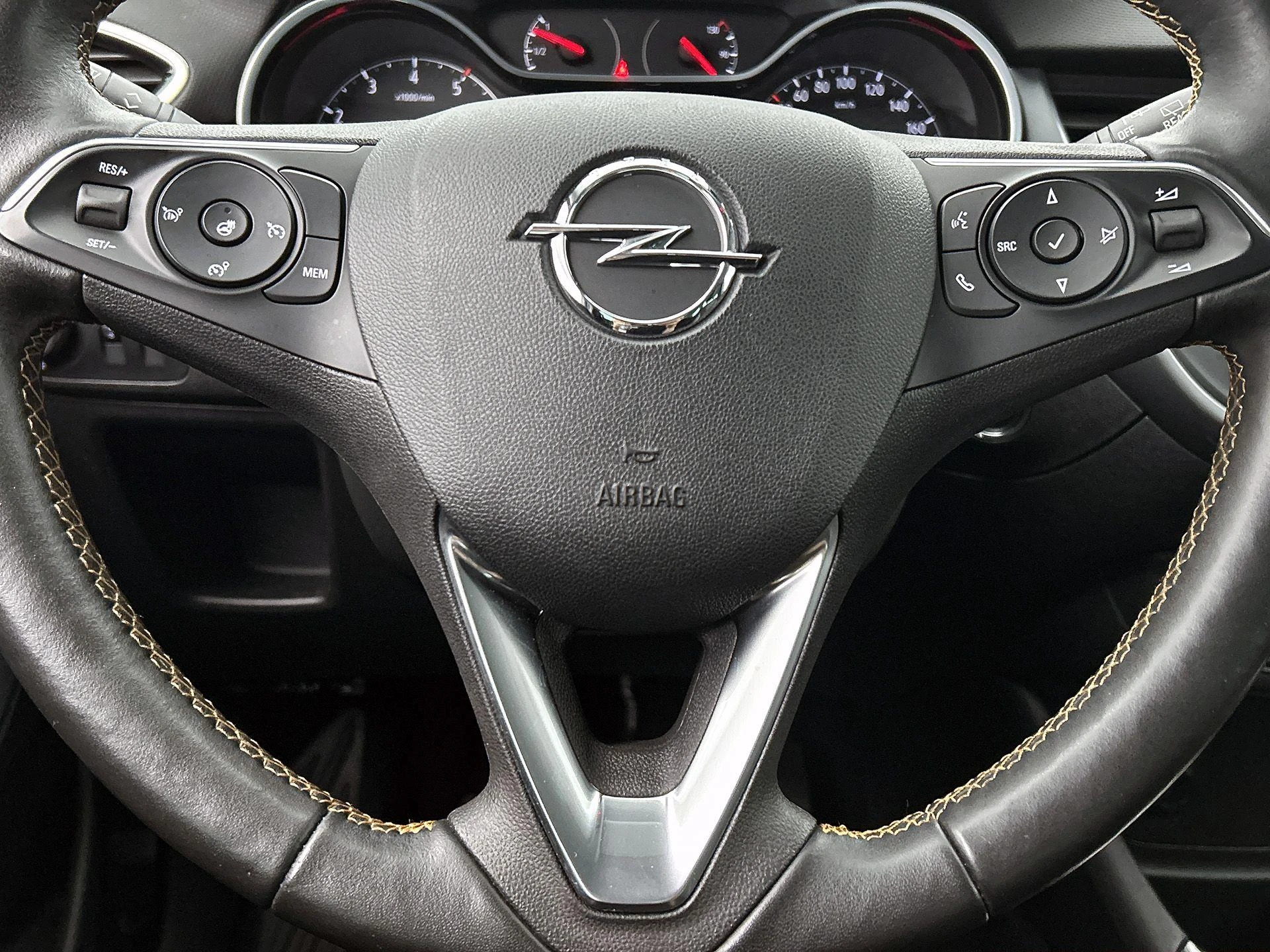 Opel-Crossland X-image-30