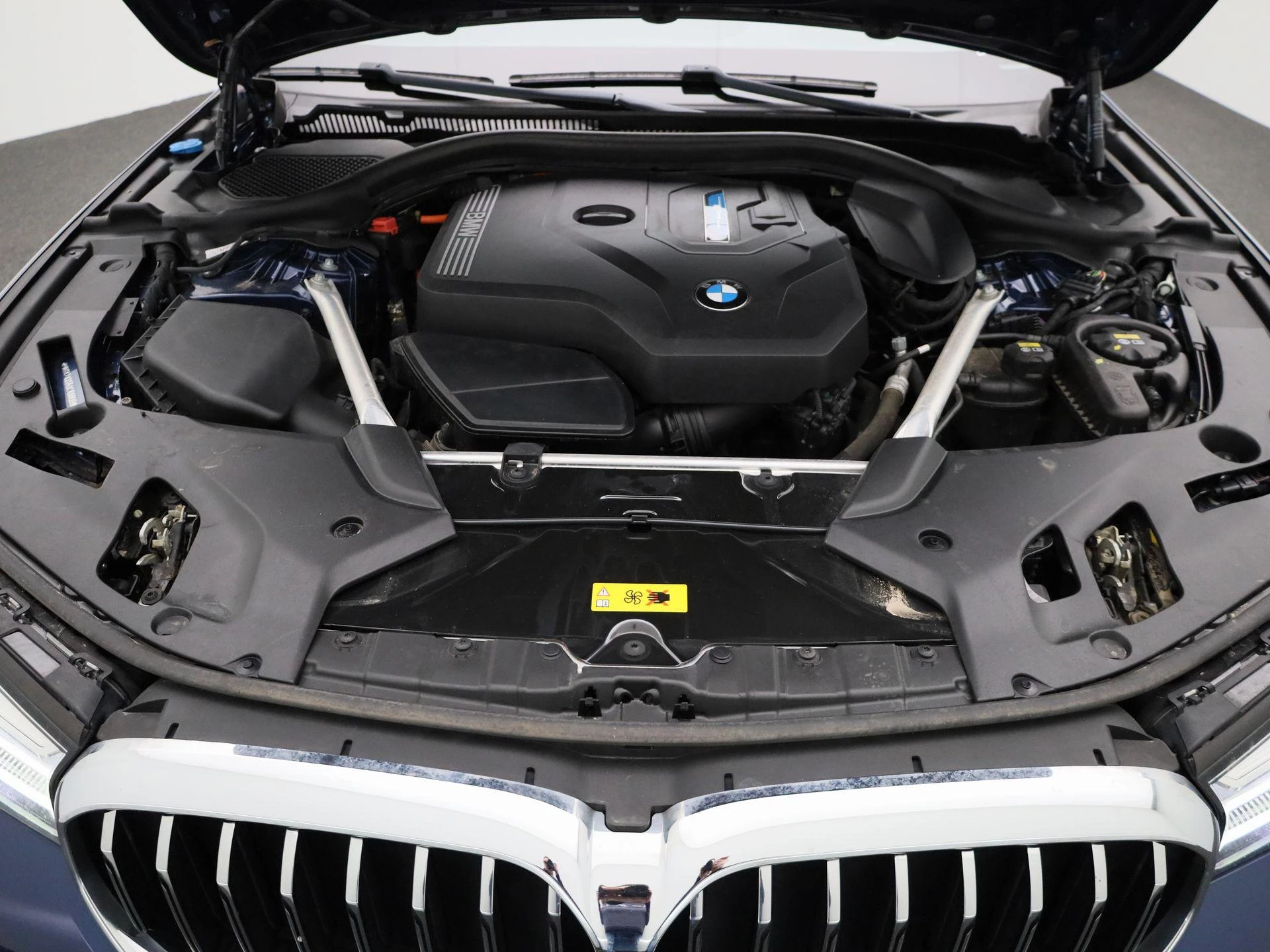 BMW-5 Serie-image-36