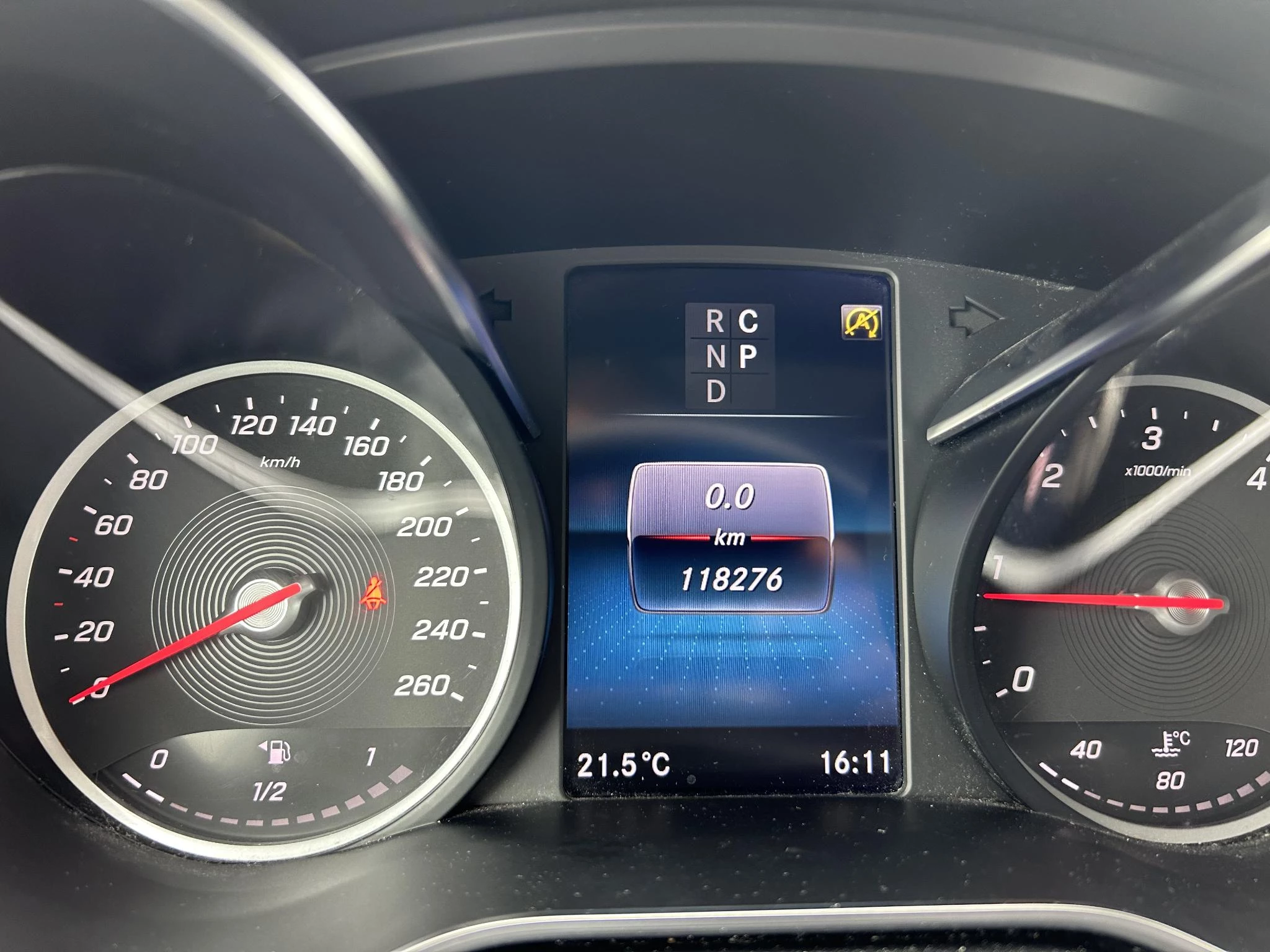 Mercedes-Benz-V-Klasse-image-10