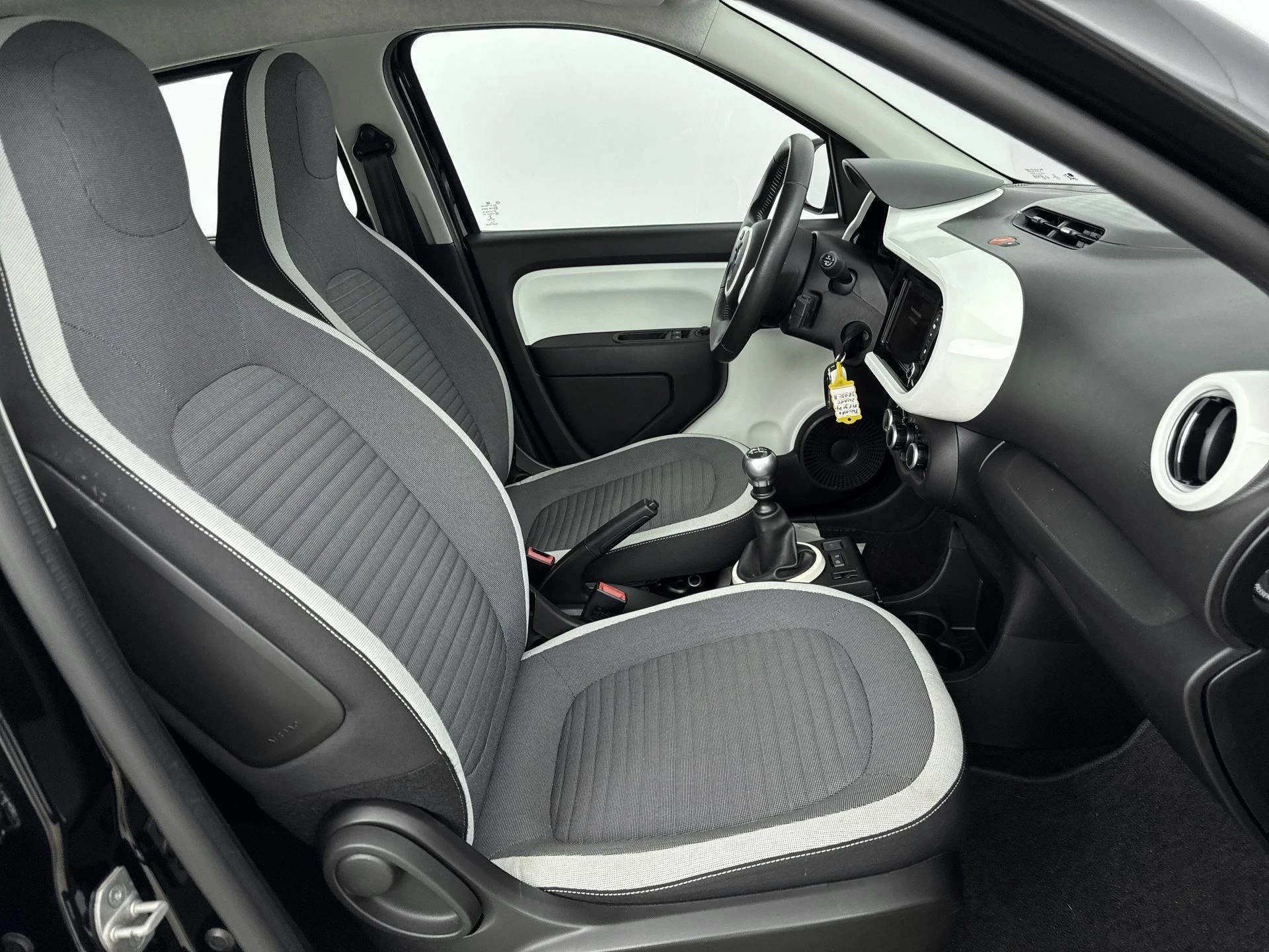 Renault-Twingo-image-25