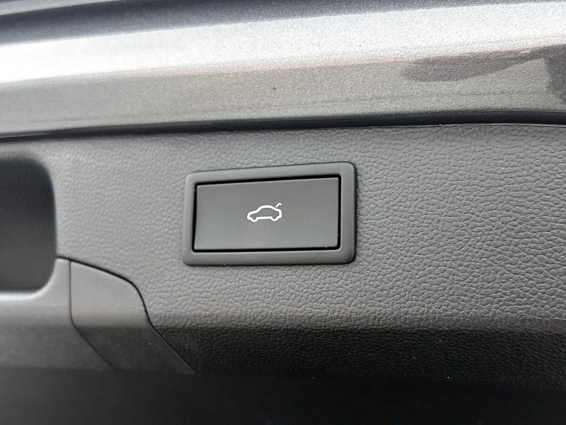 Volkswagen-Passat-image-30