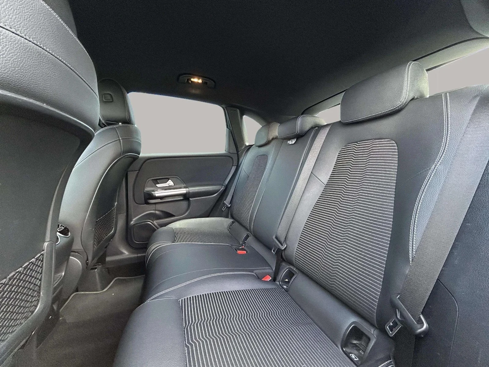 Mercedes-Benz-B-Klasse-image-15