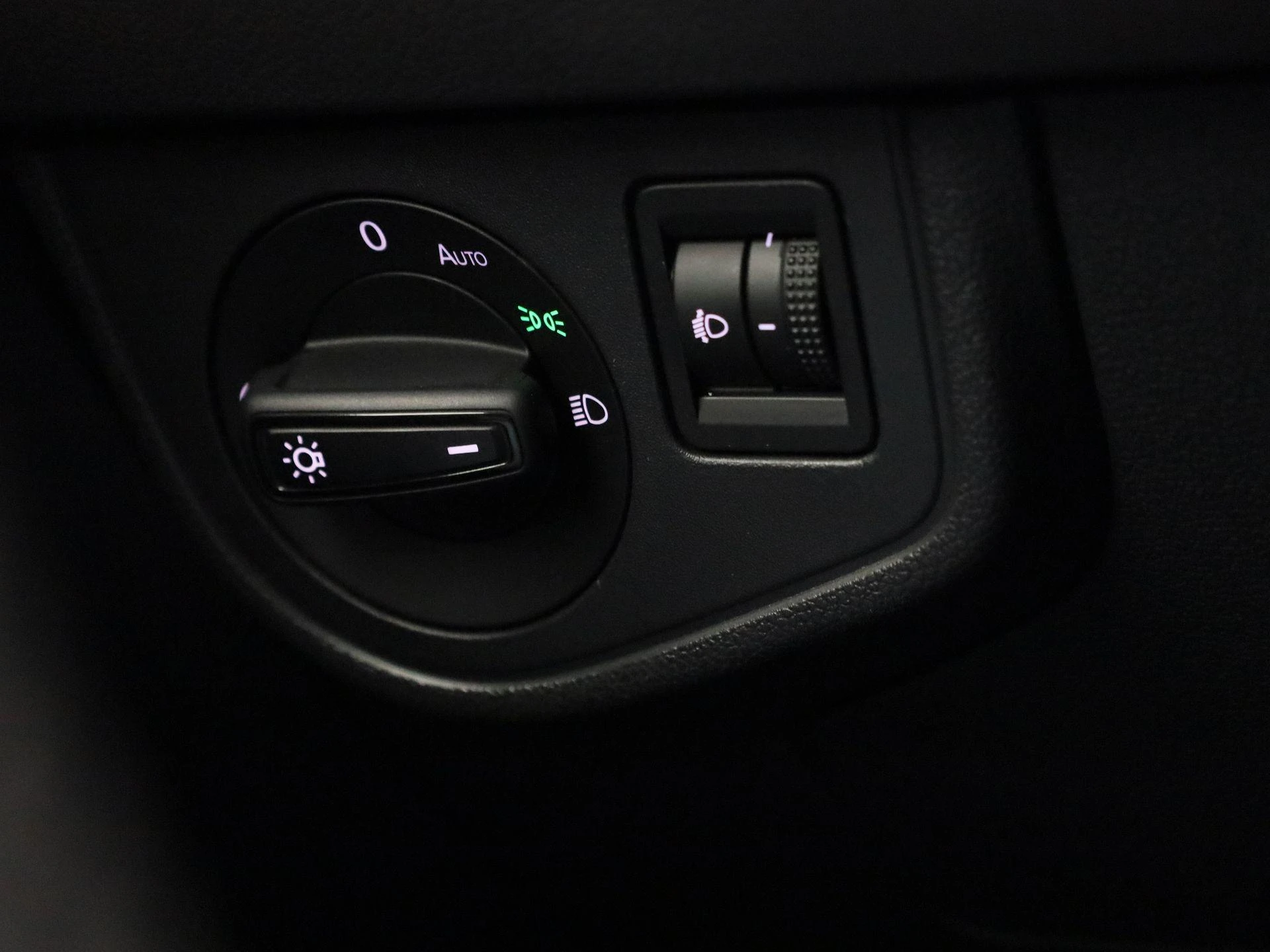 Volkswagen-Polo-image-21