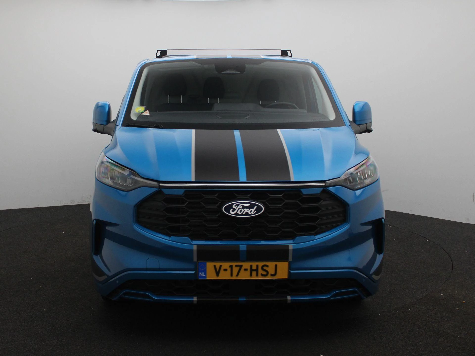 Ford-Transit Custom-image-3