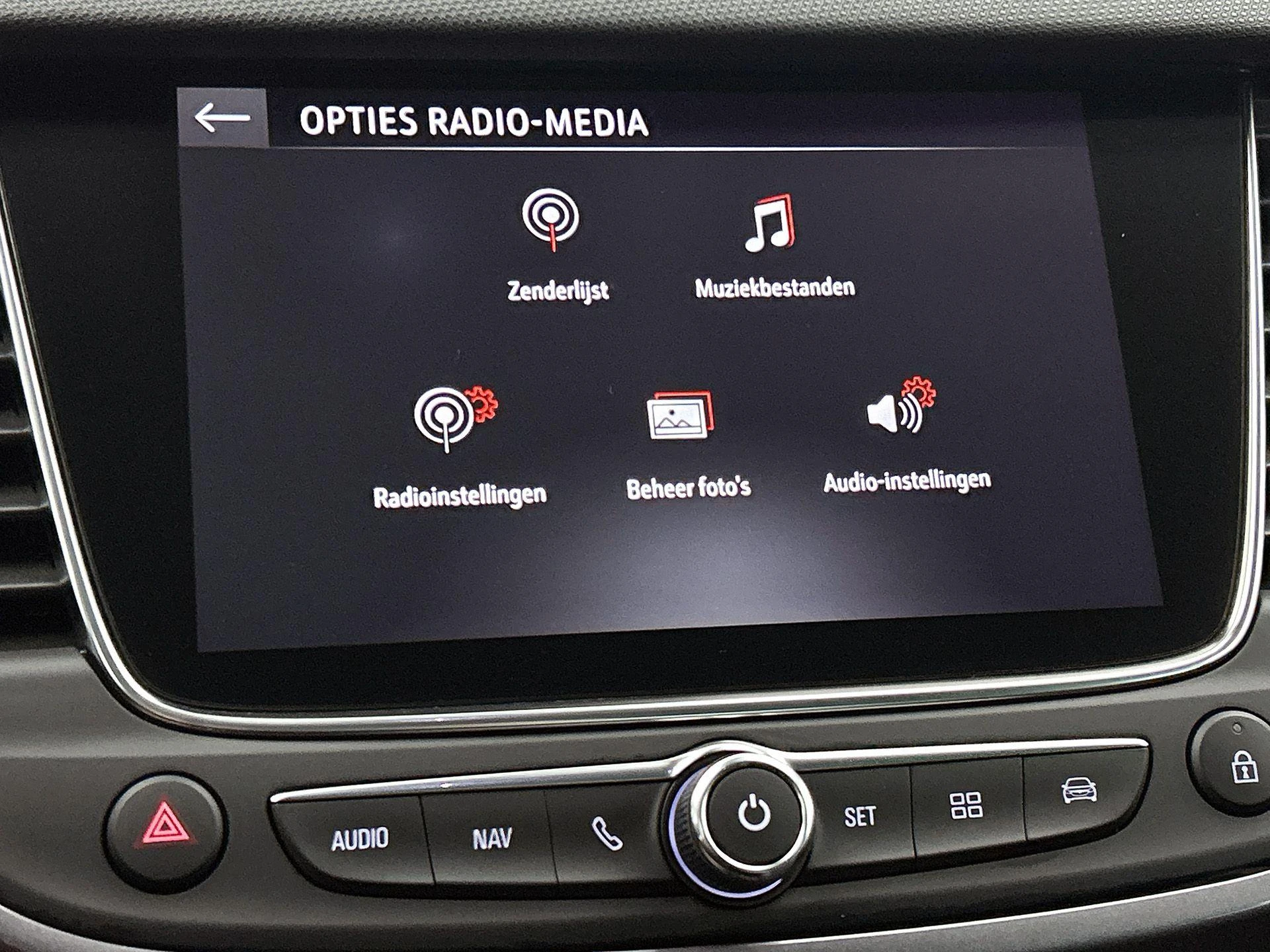 Opel-Crossland X-image-6