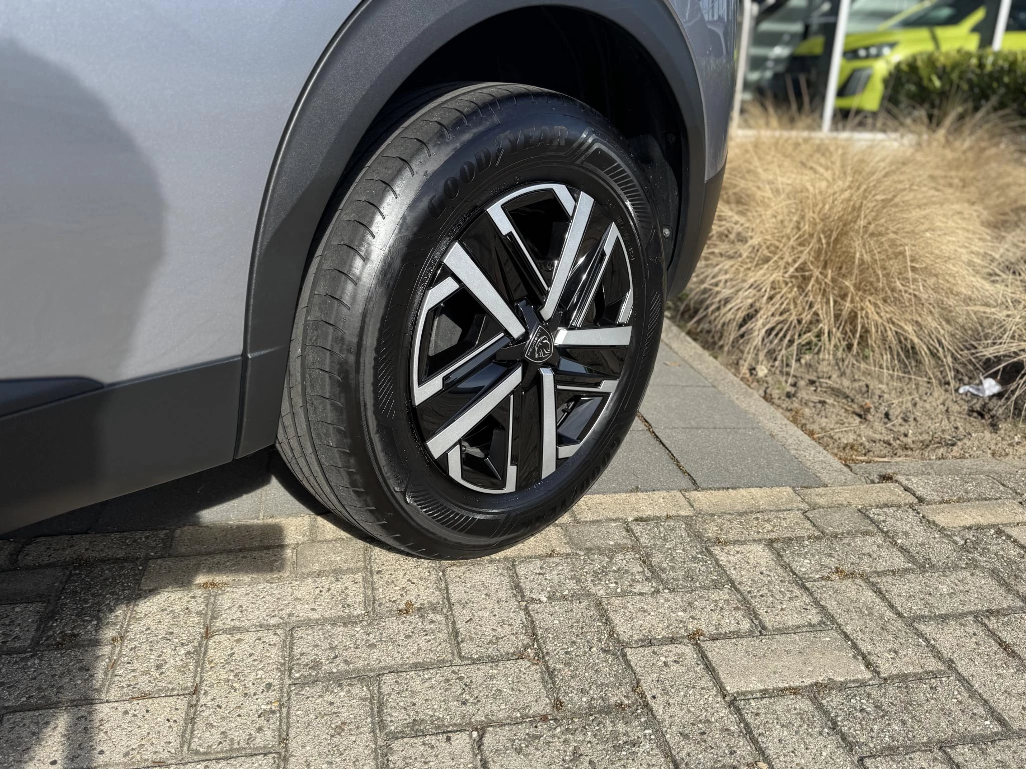 Peugeot-2008-image-10