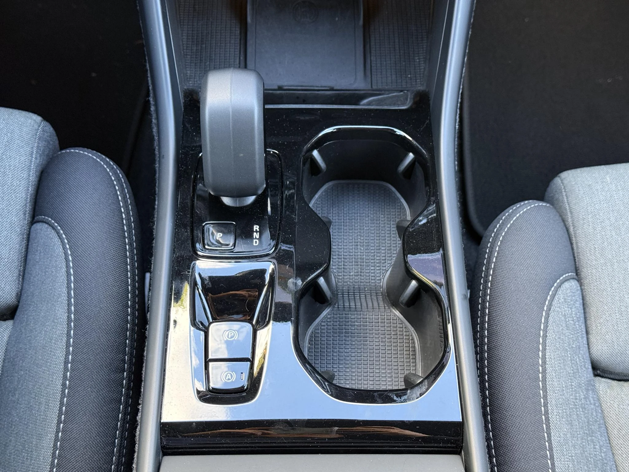 Volvo-XC40-image-21