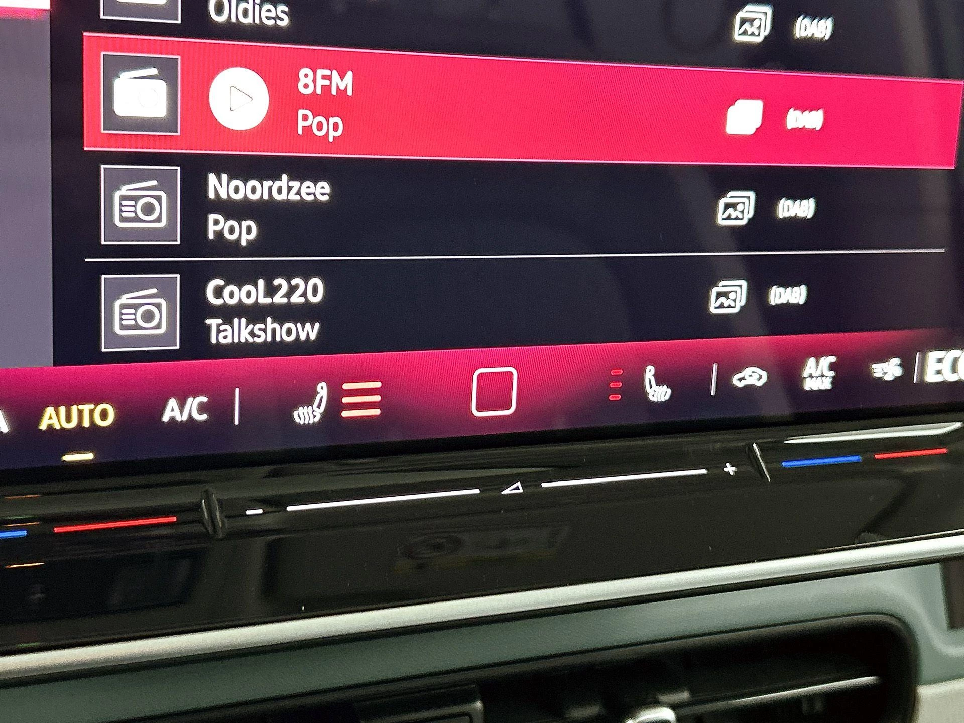 Volkswagen-ID. Buzz-image-7