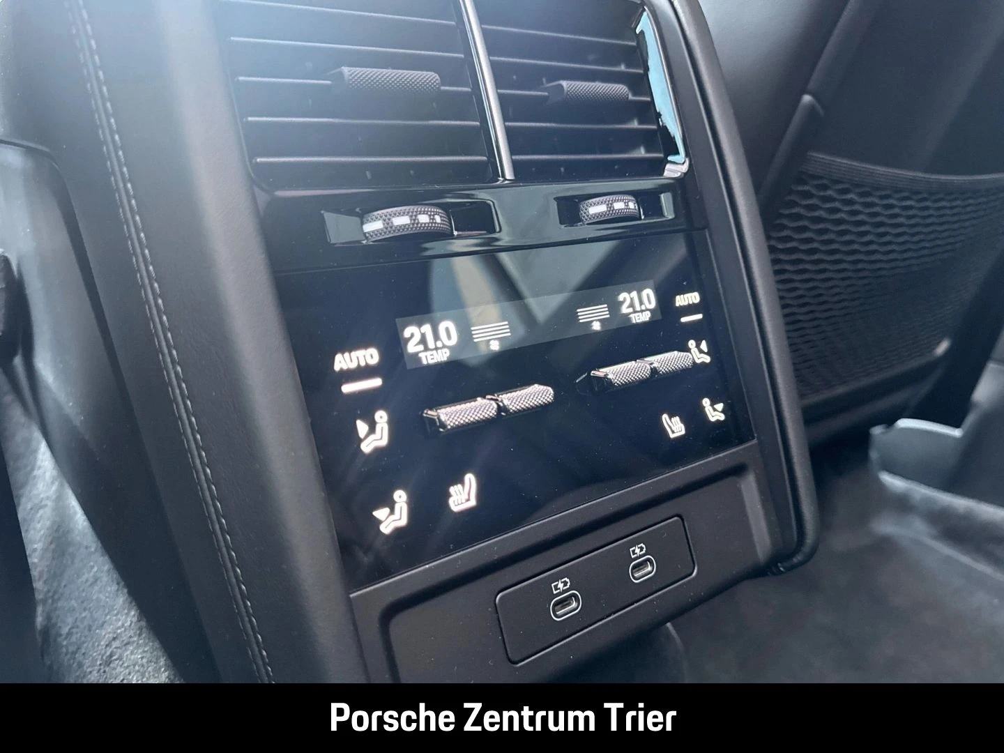 Porsche Cayenne Electric HA-Lenkung Head-Up BOSE 21-Zoll -