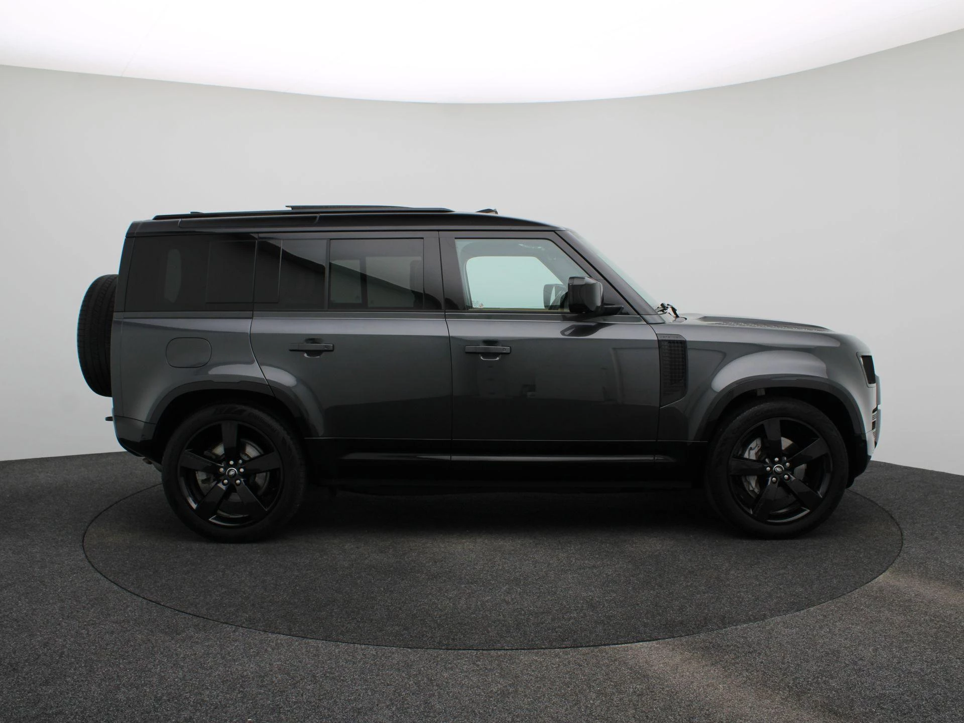 Land Rover Defender 110 2.0 P300e 110 X-Dynamic HSE