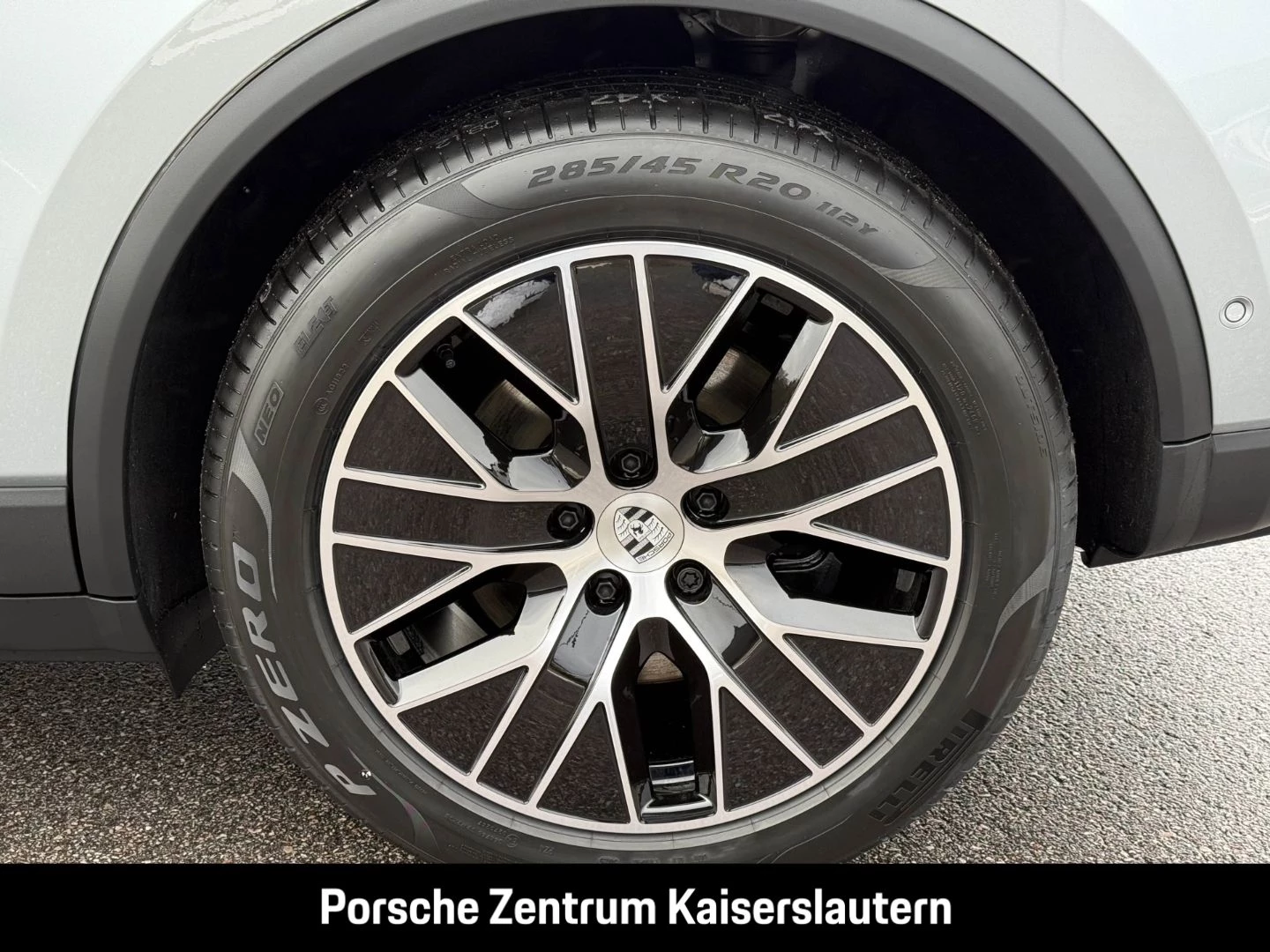 Porsche Macan HA-Lenkung Surround-View BOSE 20-Zoll -