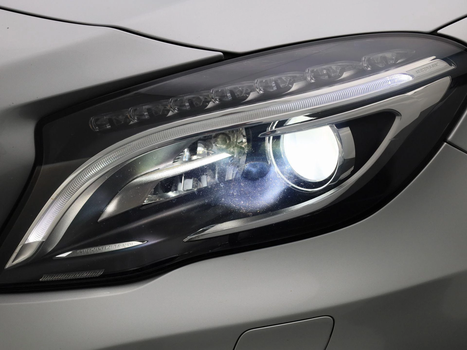Mercedes-Benz-GLA-image-13