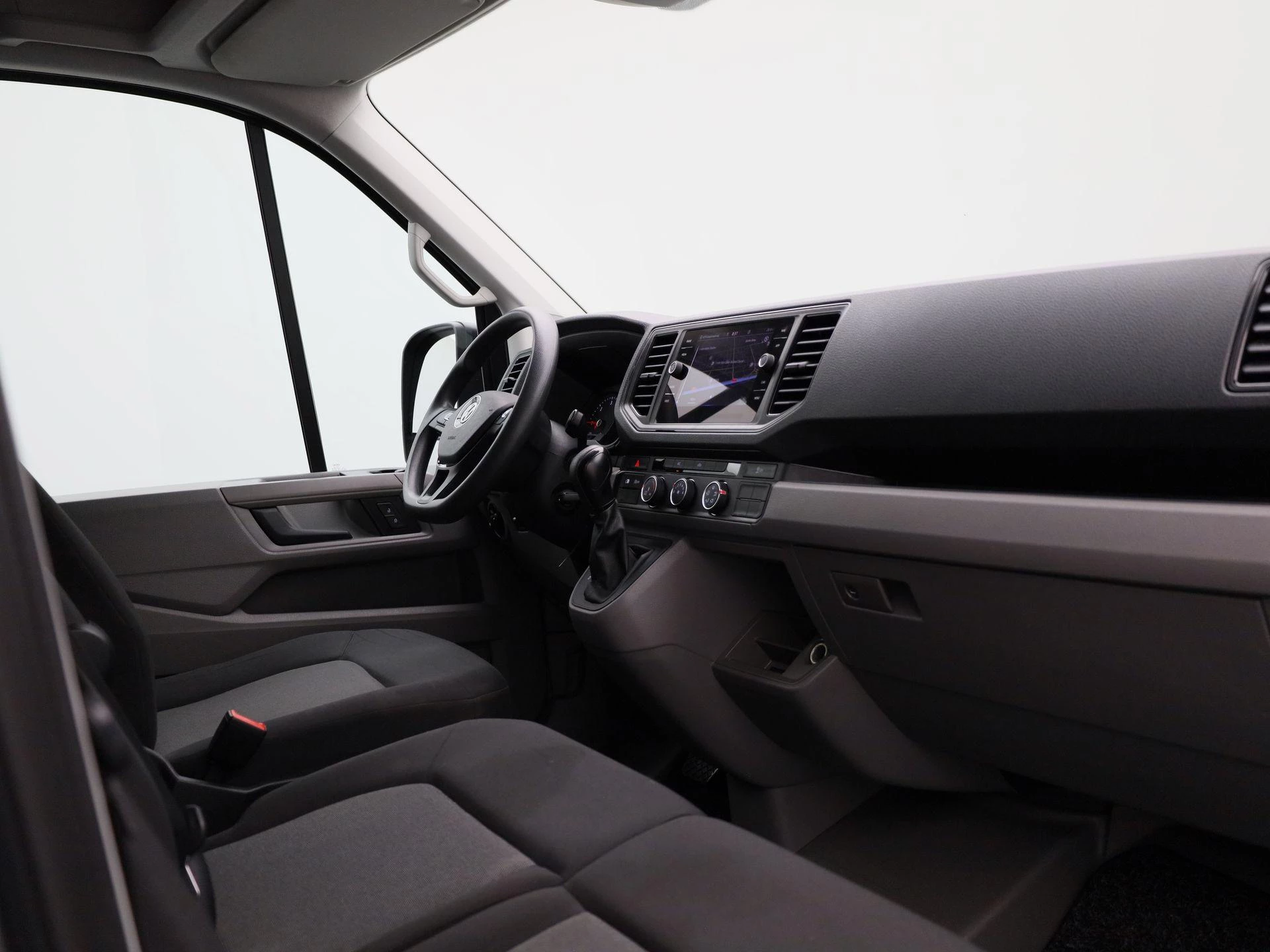 Volkswagen-Crafter-image-37