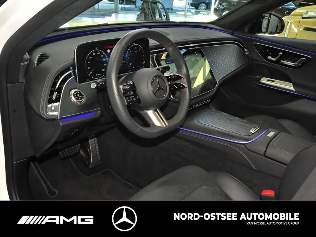 Mercedes-Benz E-Klasse 220 T d AMG DISTRO PANO 360° AHK ADV. NIGHT AMG Line