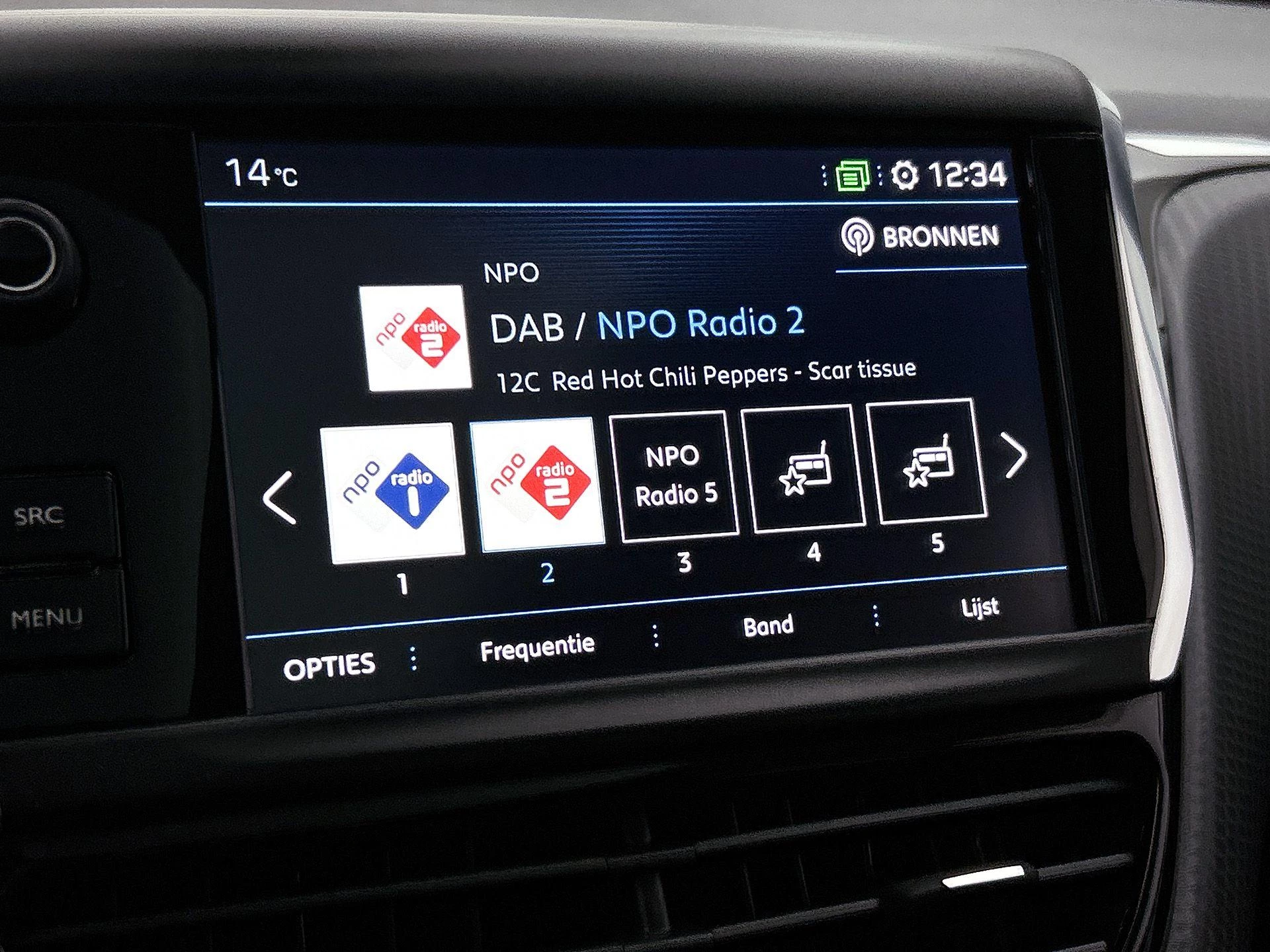 Peugeot-2008-image-6