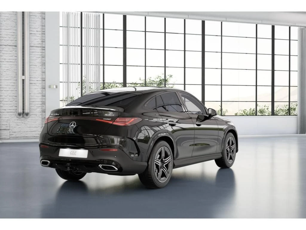 Mercedes-Benz-GLC 220 d-image-3