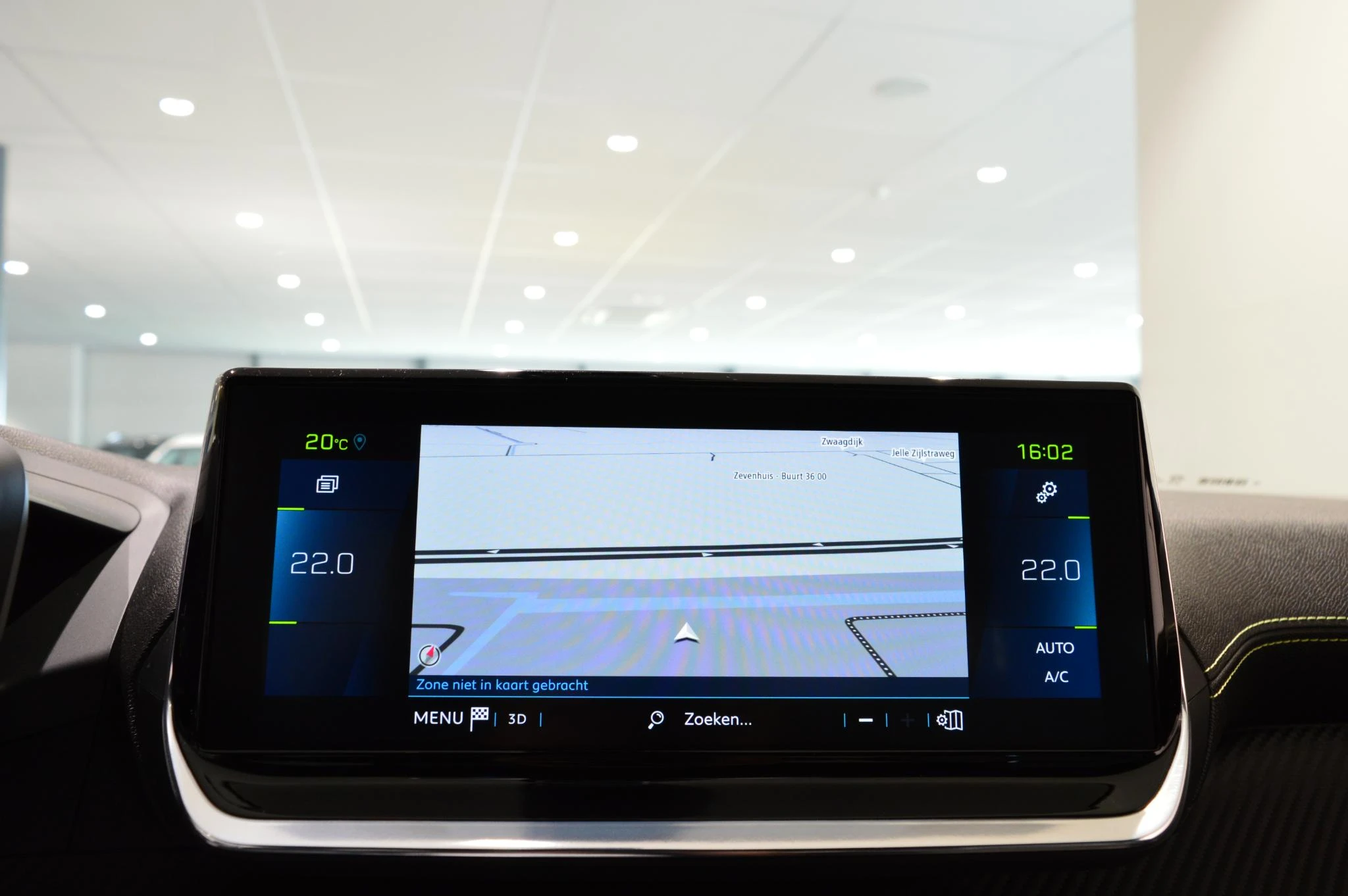 Peugeot-e-2008-image-17