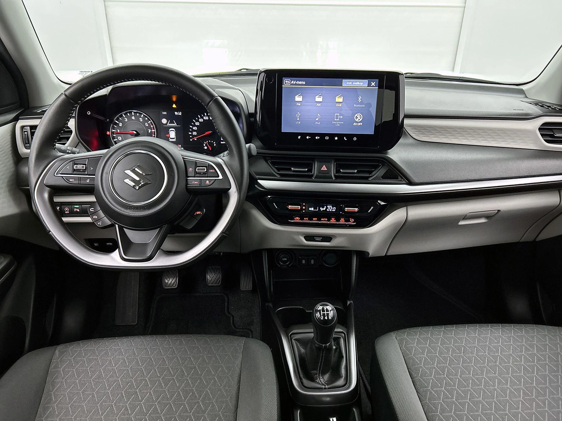 Suzuki-Swift-image-23