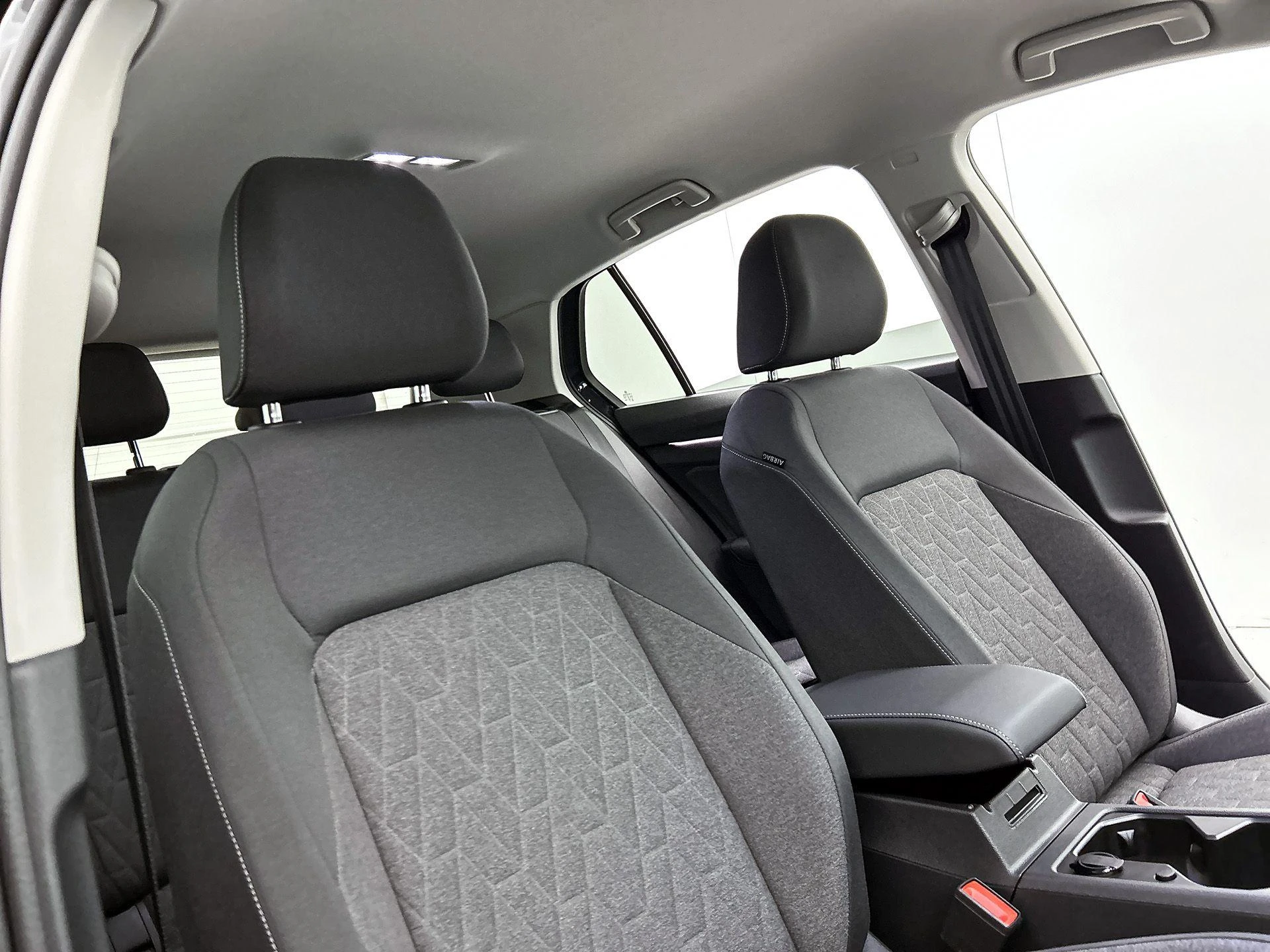 Volkswagen Golf - 30