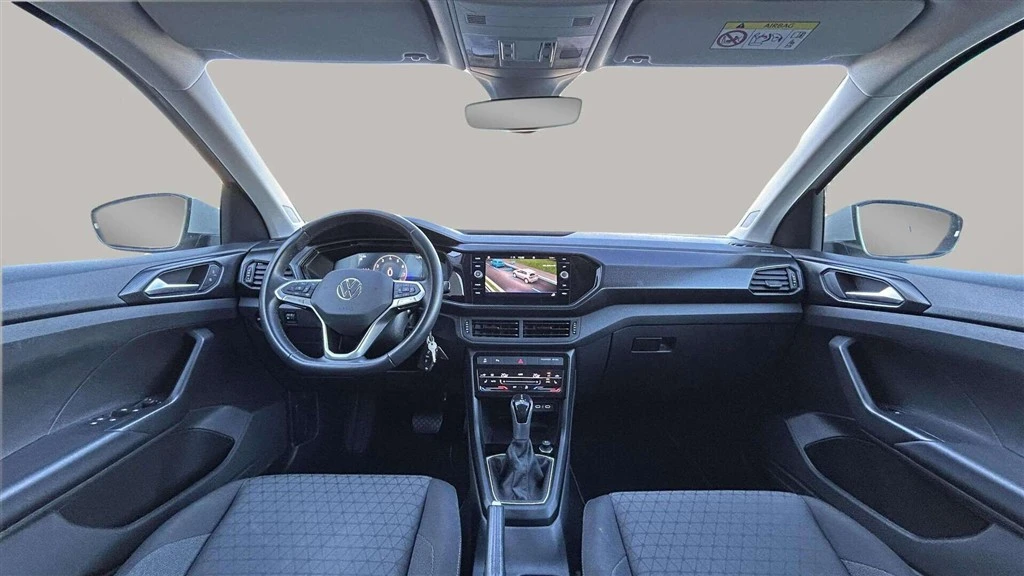 Volkswagen-T-Cross-image-18