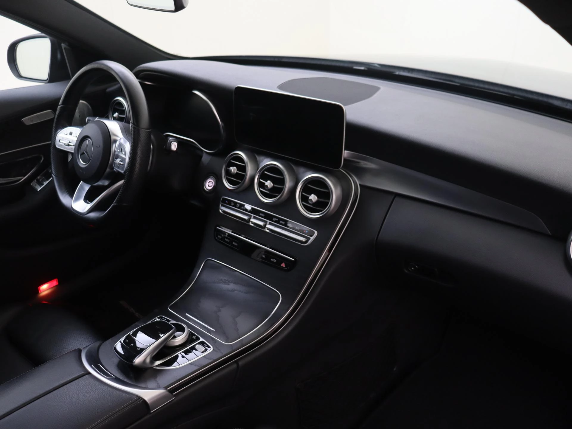 Mercedes-Benz C-Klasse 180 Premium Plus Pack