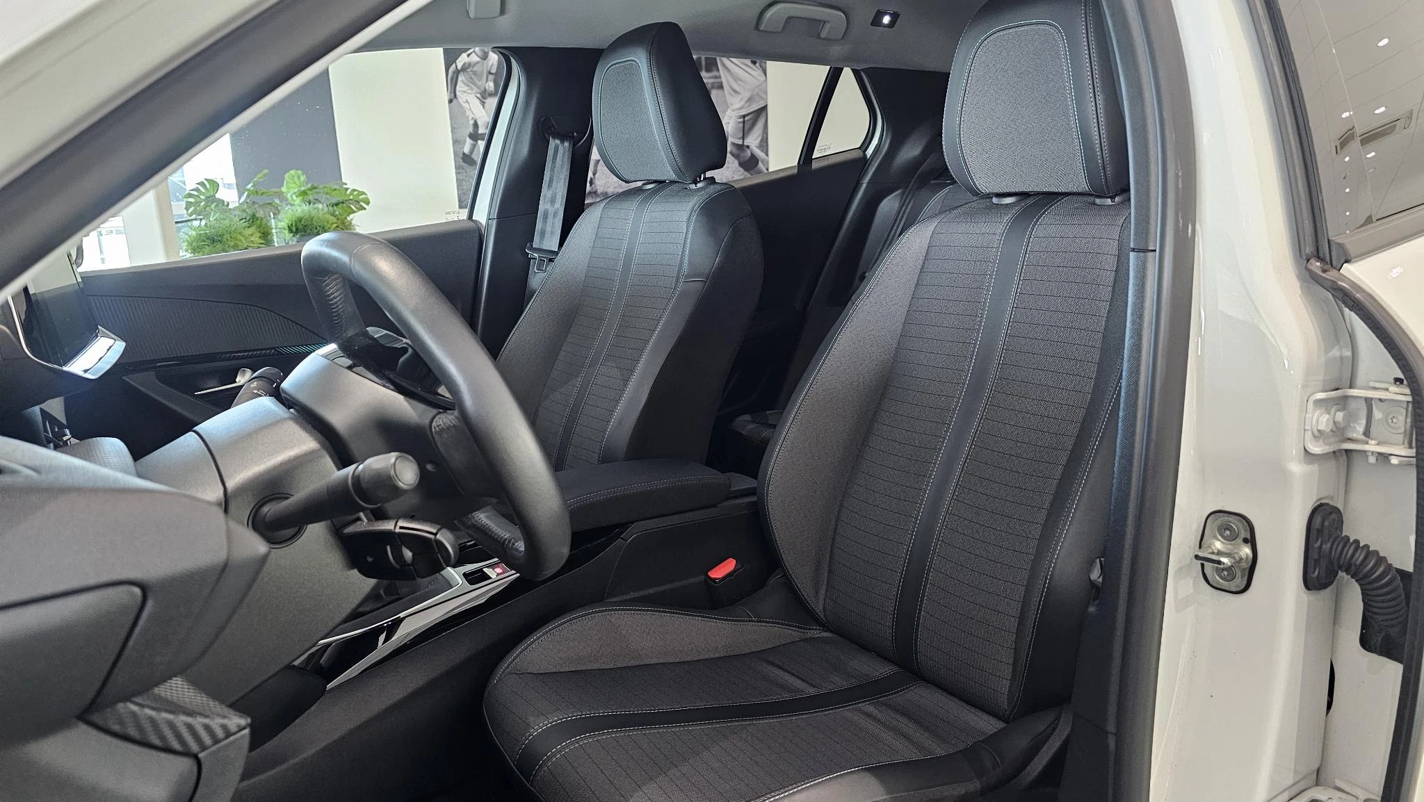 Peugeot-2008-image-9