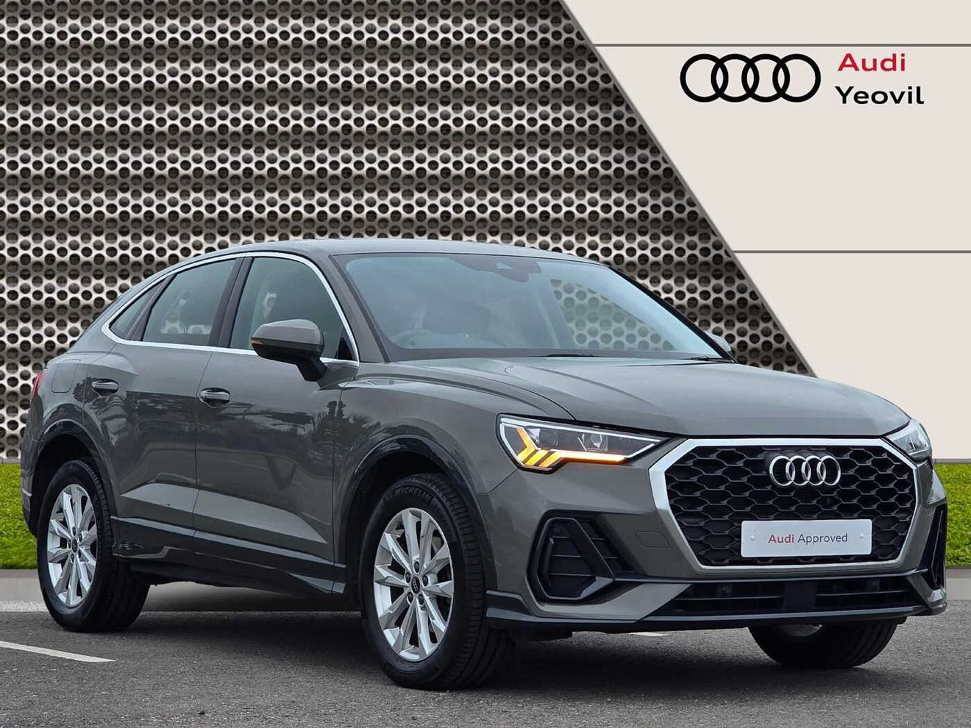 Audi-Q3-image-15
