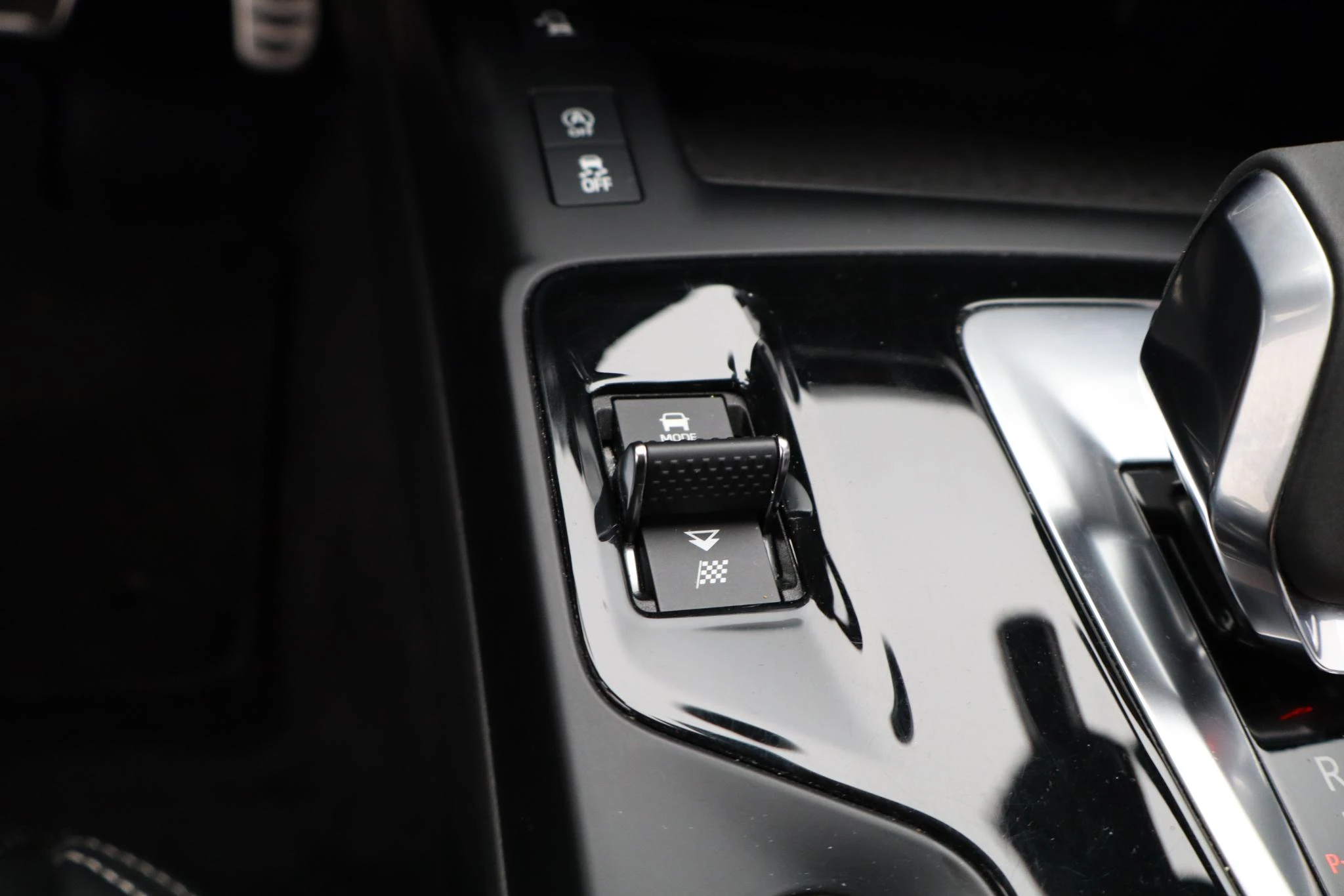 Jaguar-E-PACE-image-22