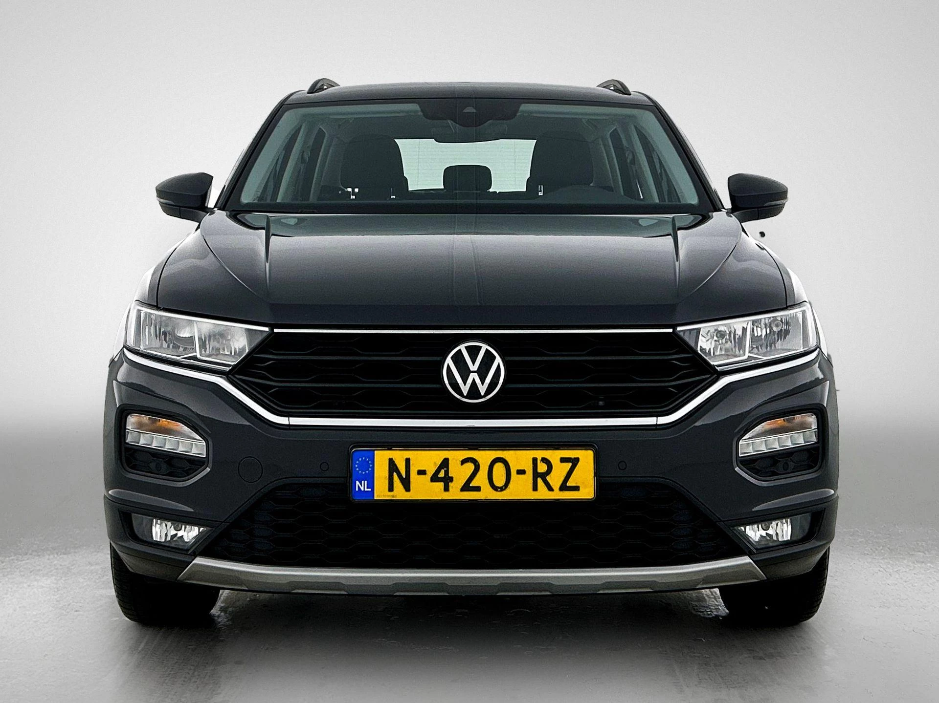 Volkswagen-T-Roc-image-4