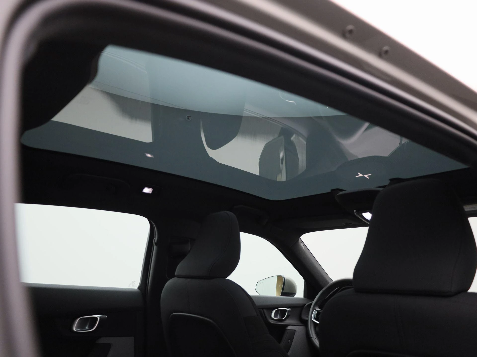 Polestar-2-image-36