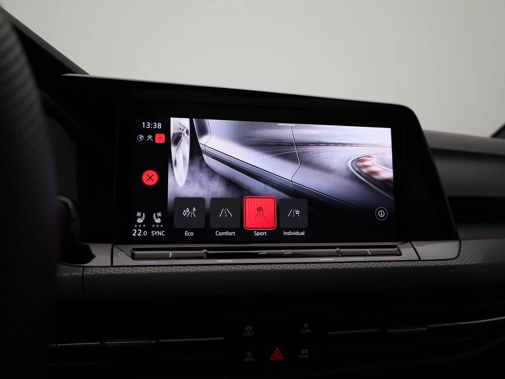 Volkswagen-Golf-image-25