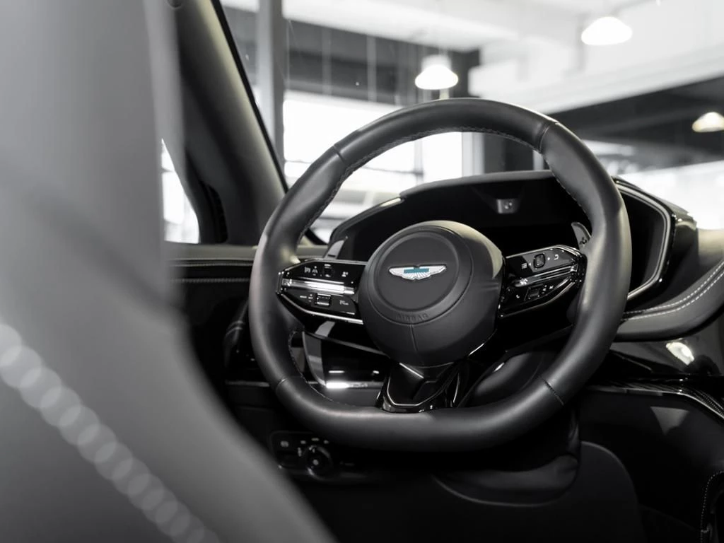 Aston Martin DBX 707 Aston Martin Hamburg