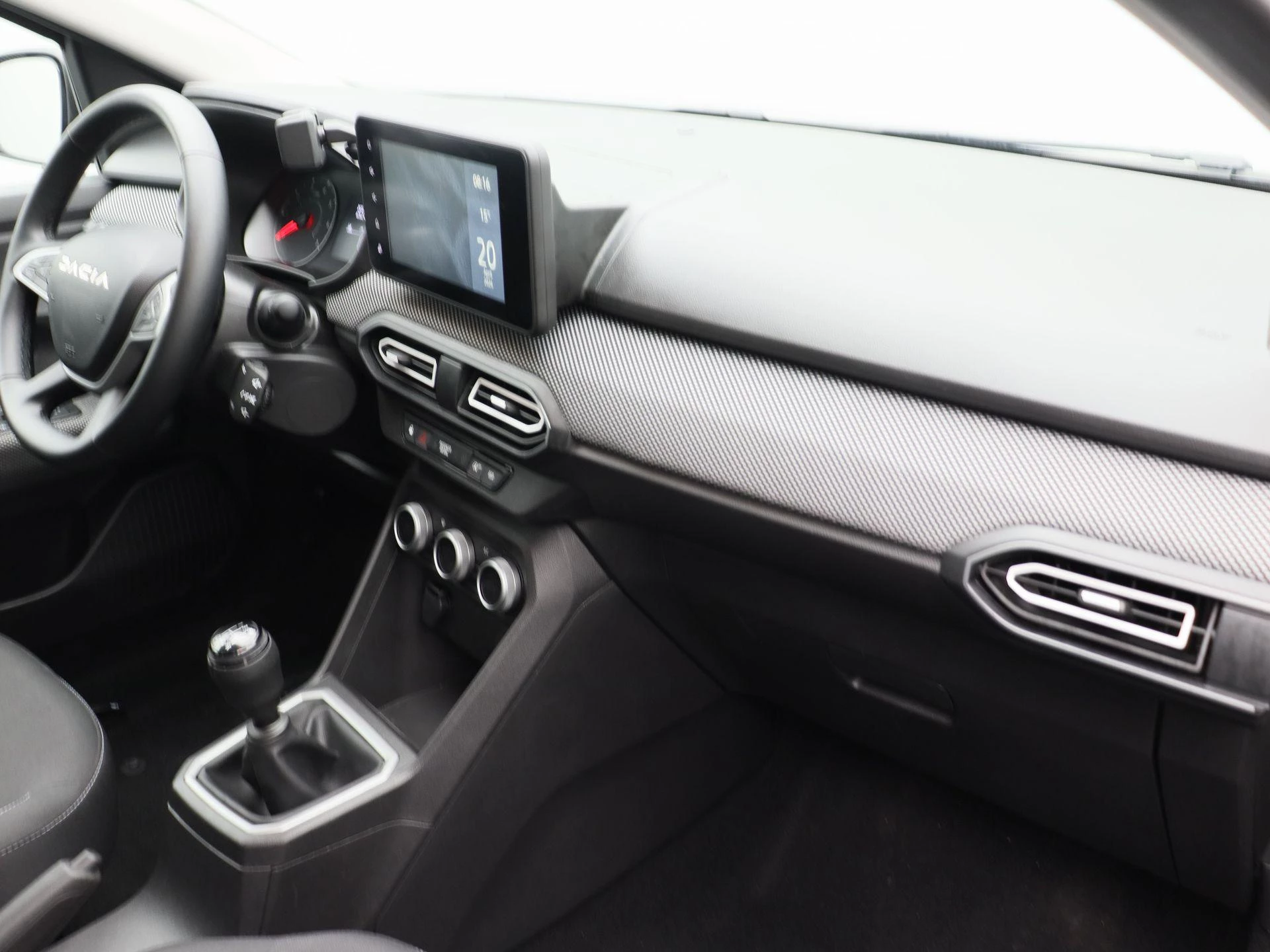 Dacia-Sandero-image-17