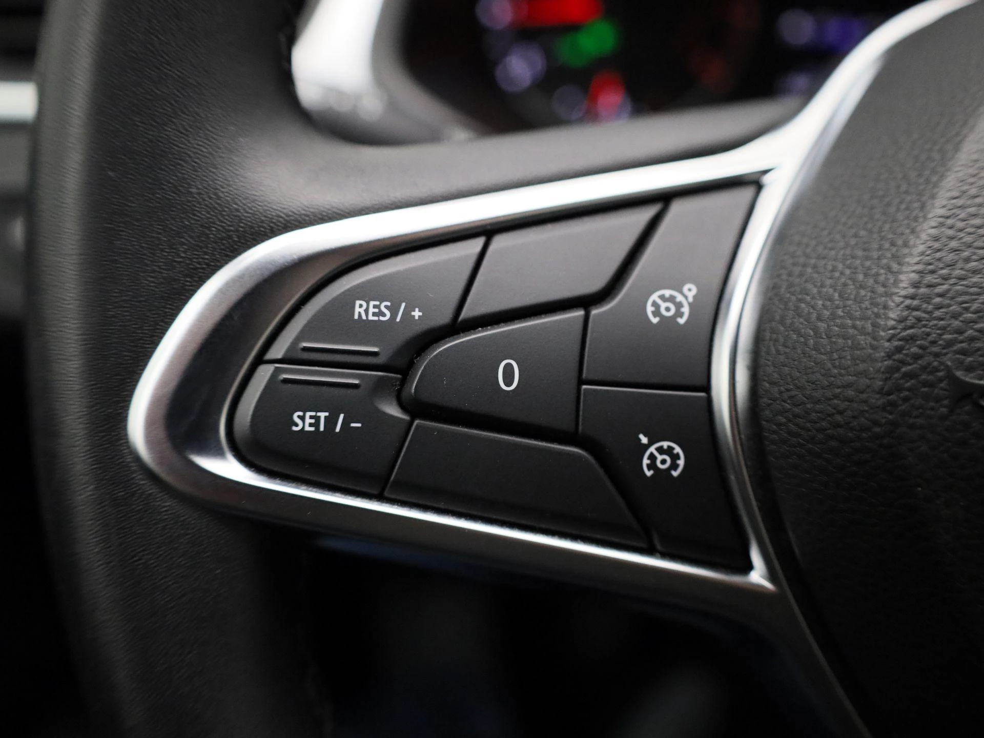Renault-Captur-image-16