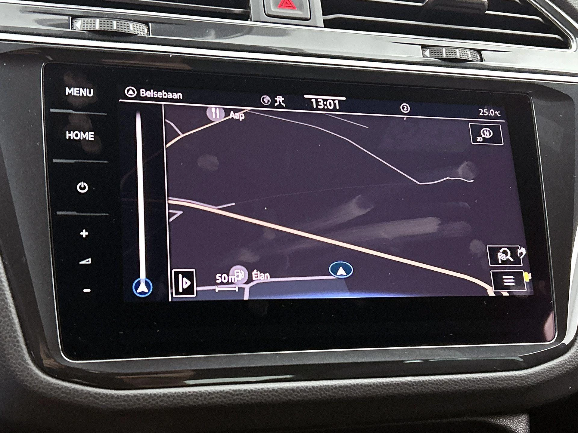 Volkswagen-Tiguan-image-16