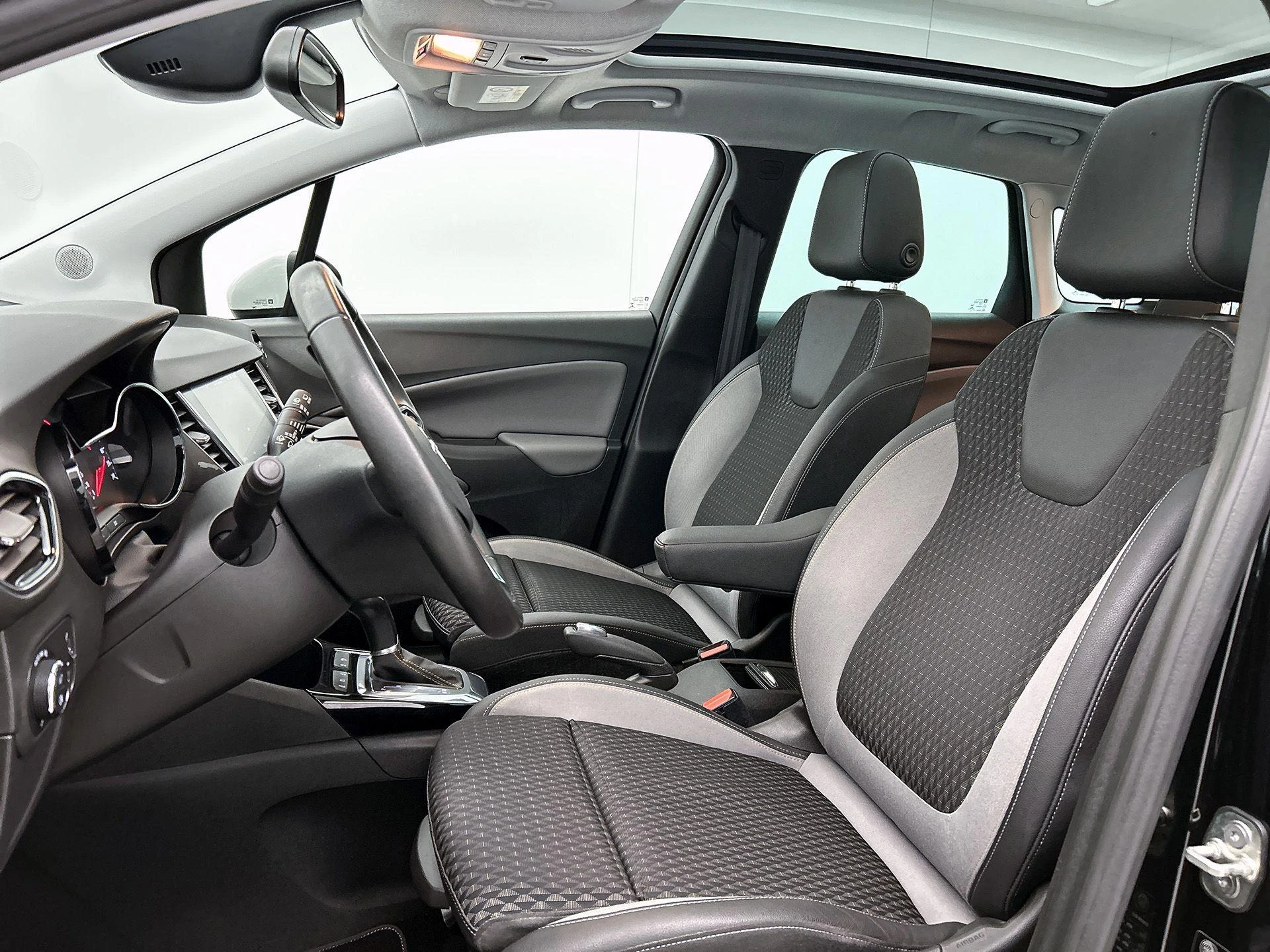 Opel-Crossland X-image-32