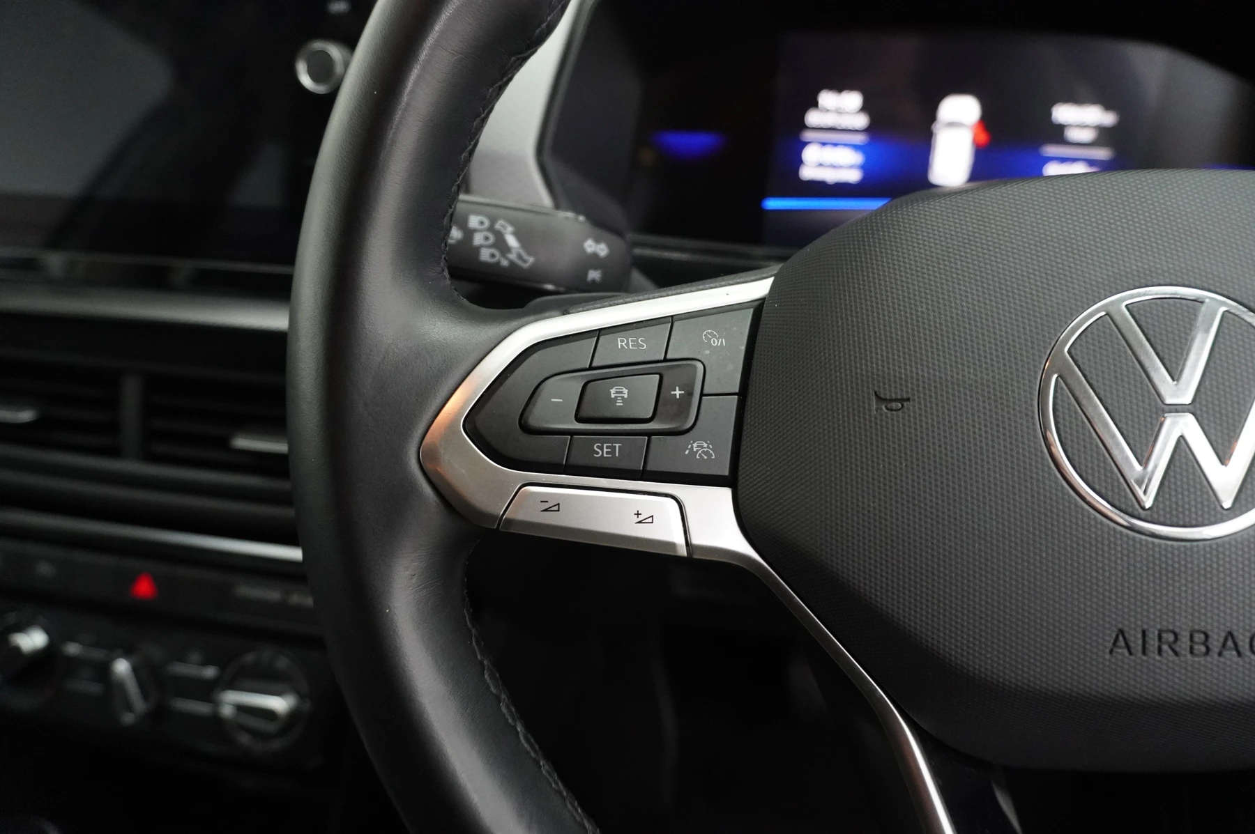 Volkswagen-T-Cross-image-29