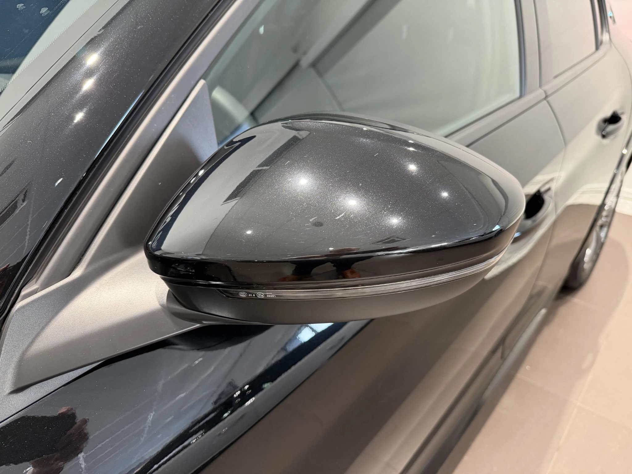 Peugeot-e-208-image-5