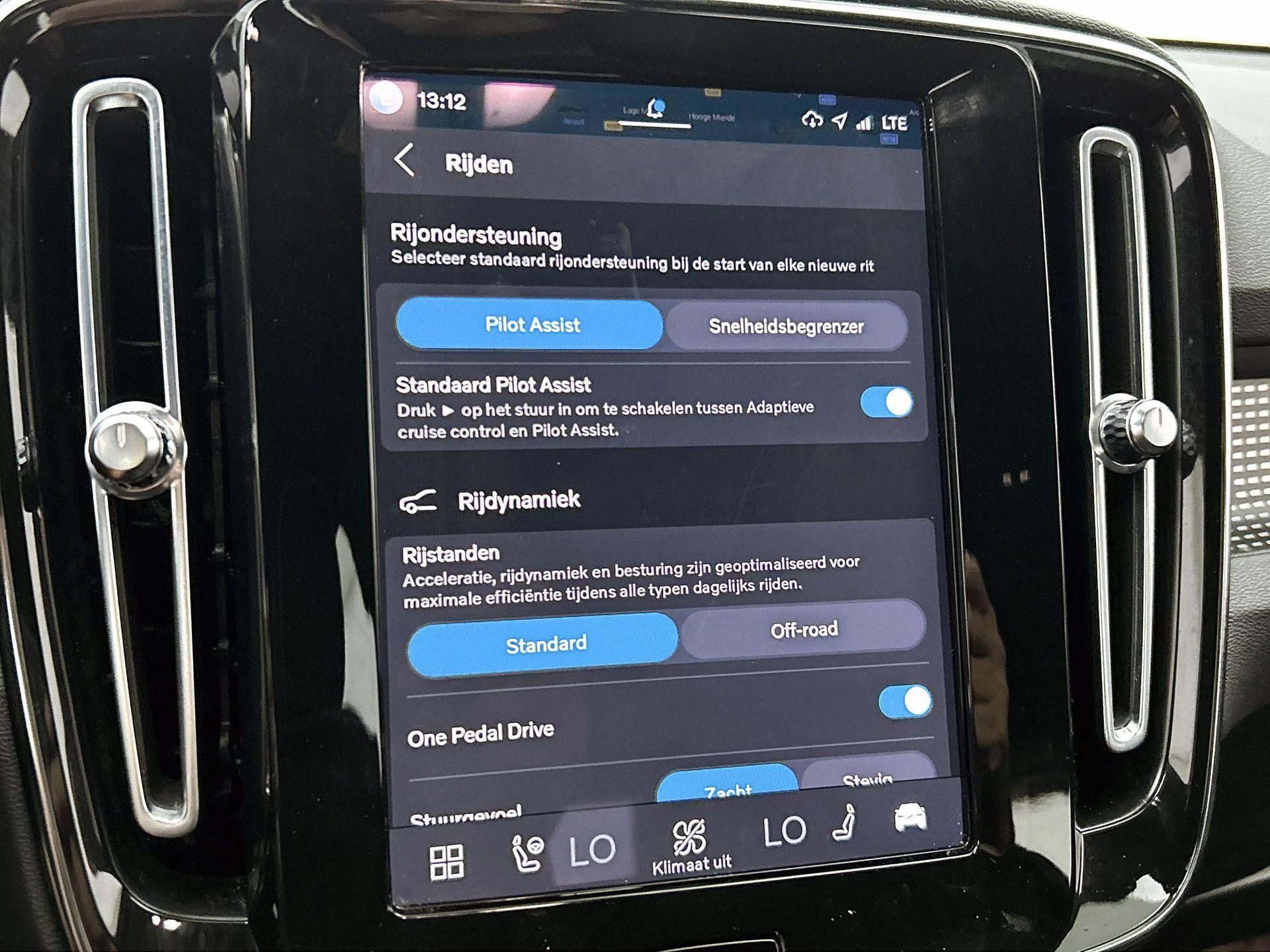 Volvo-XC40-image-31