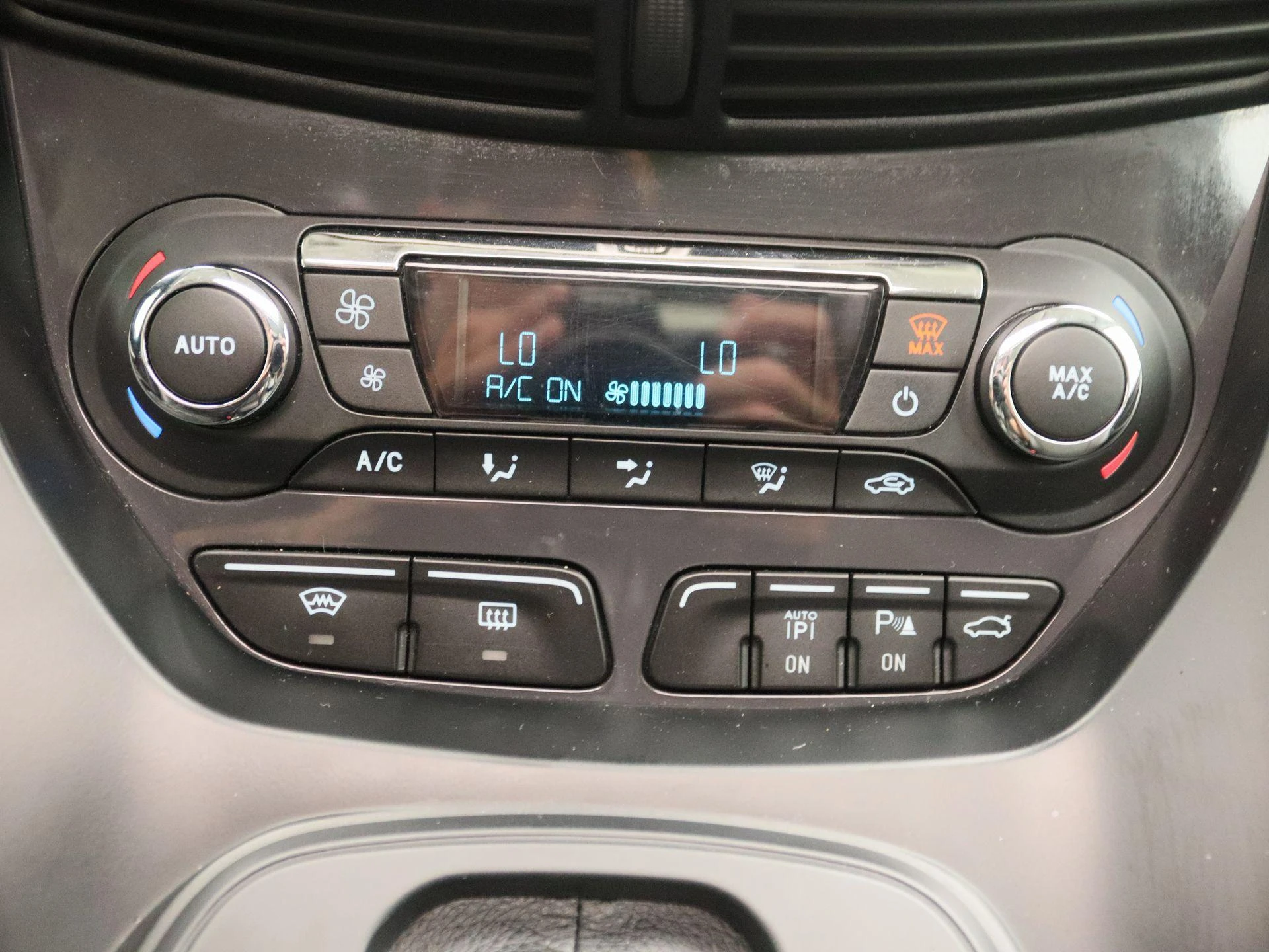 Ford-Kuga-image-10