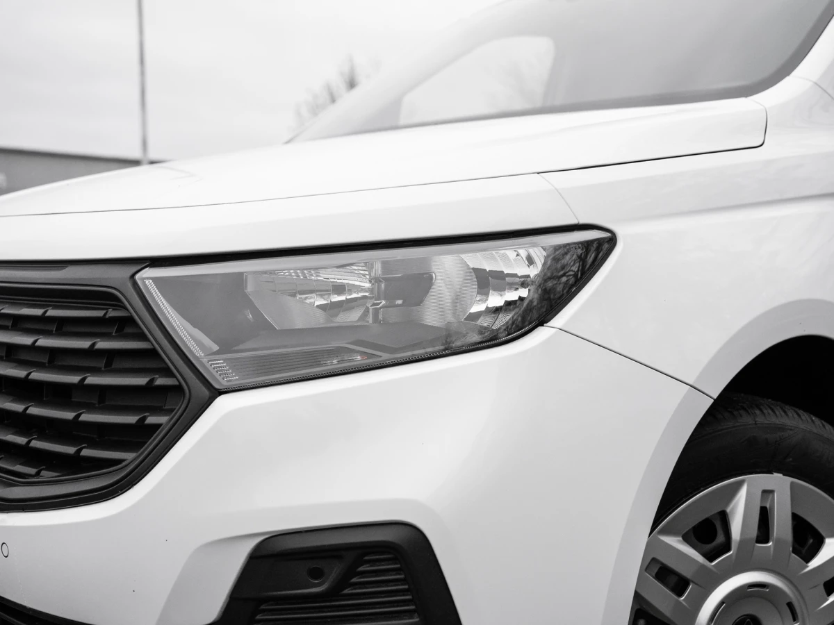 Ford-Transit Connect-image-3